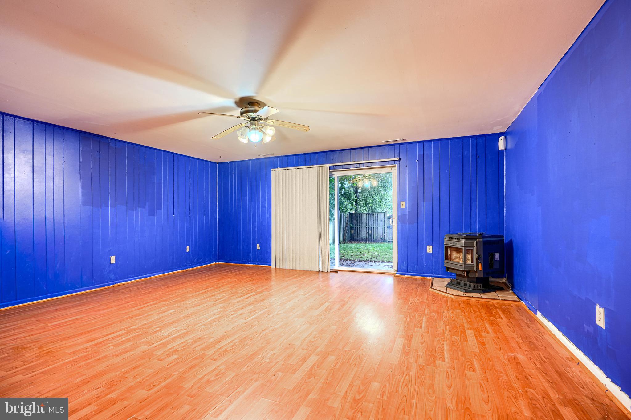 QUEEN ANNE VILLAGE - Residential