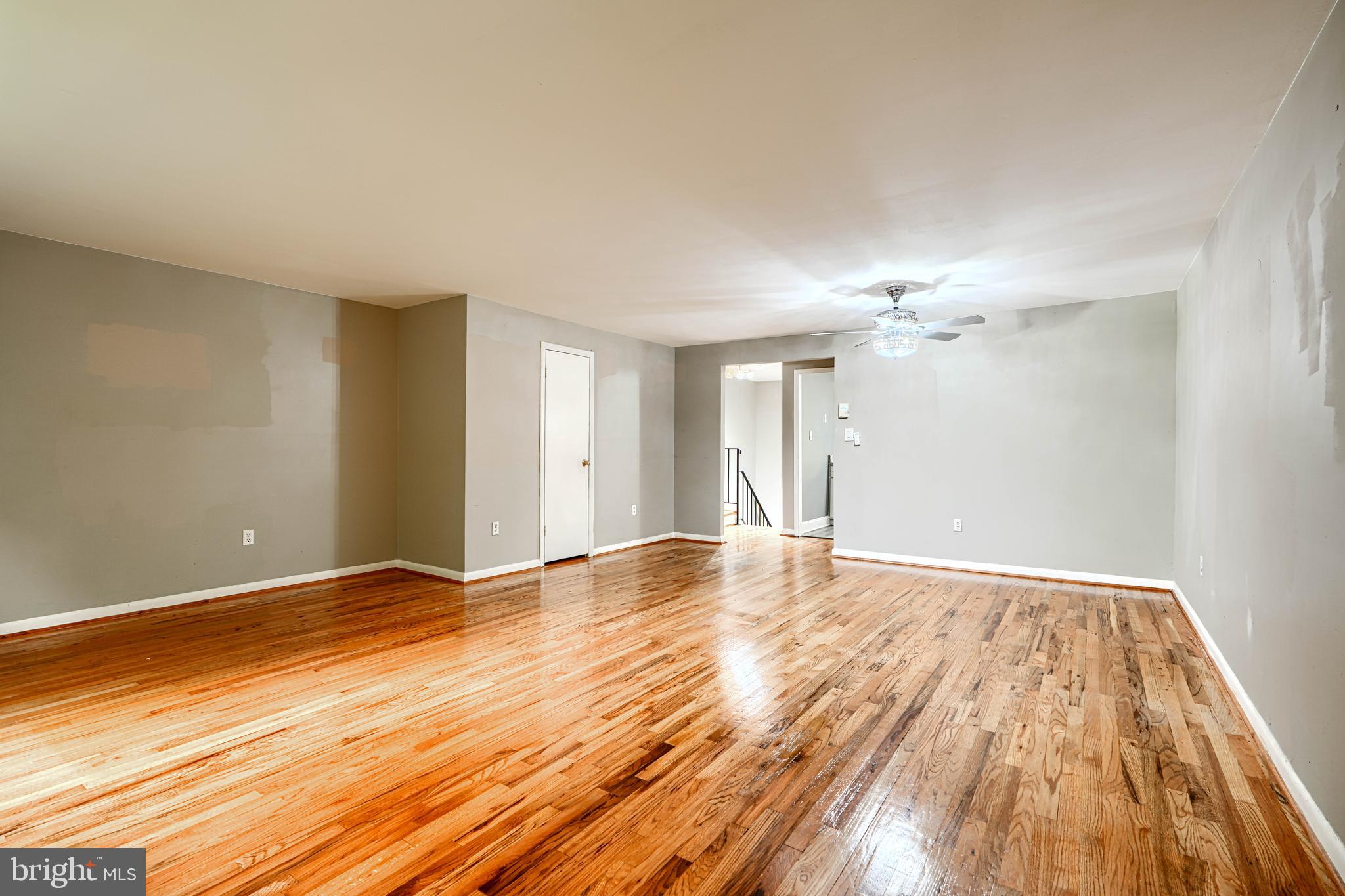 14 ENGLEFIELD SQUARE