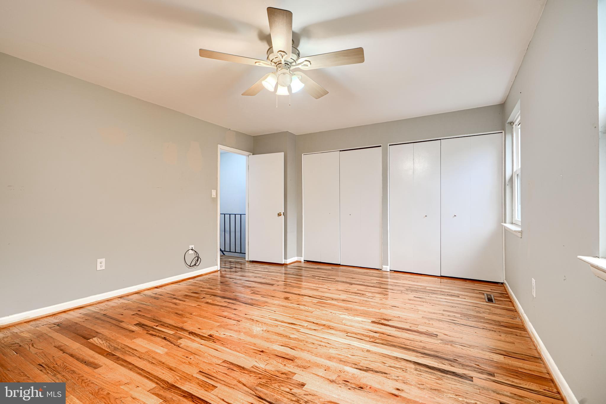 QUEEN ANNE VILLAGE - Residential