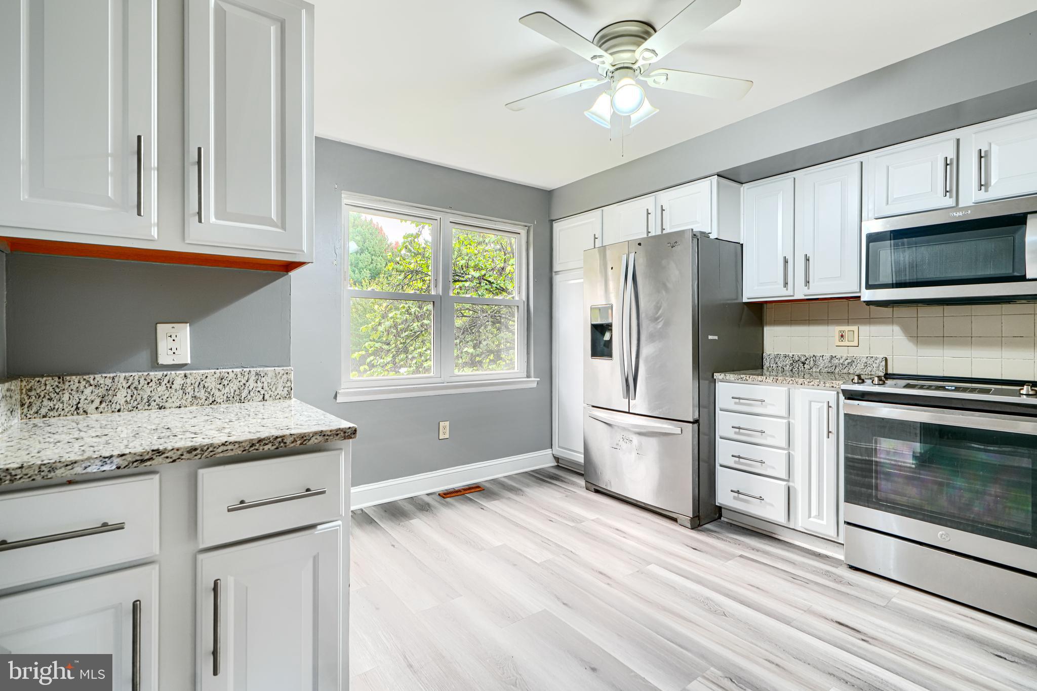 QUEEN ANNE VILLAGE - Residential