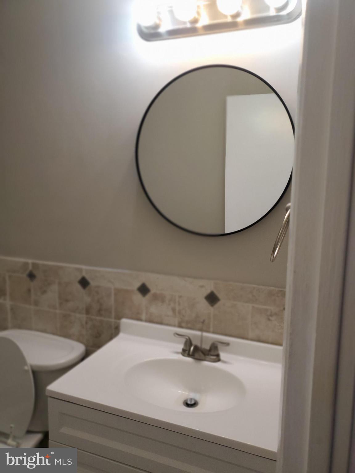 QUEEN ANNE VILLAGE - Residential