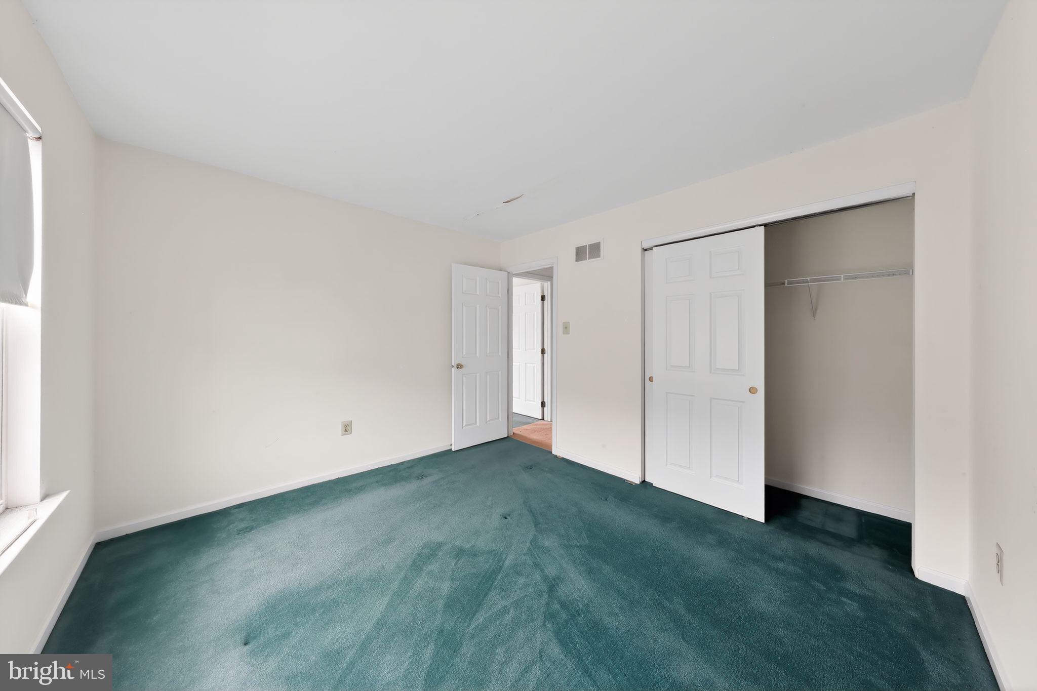 BALLINAHINCH - Residential