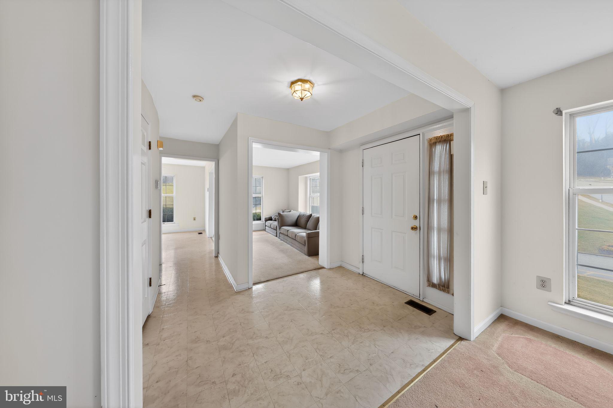 BALLINAHINCH - Residential