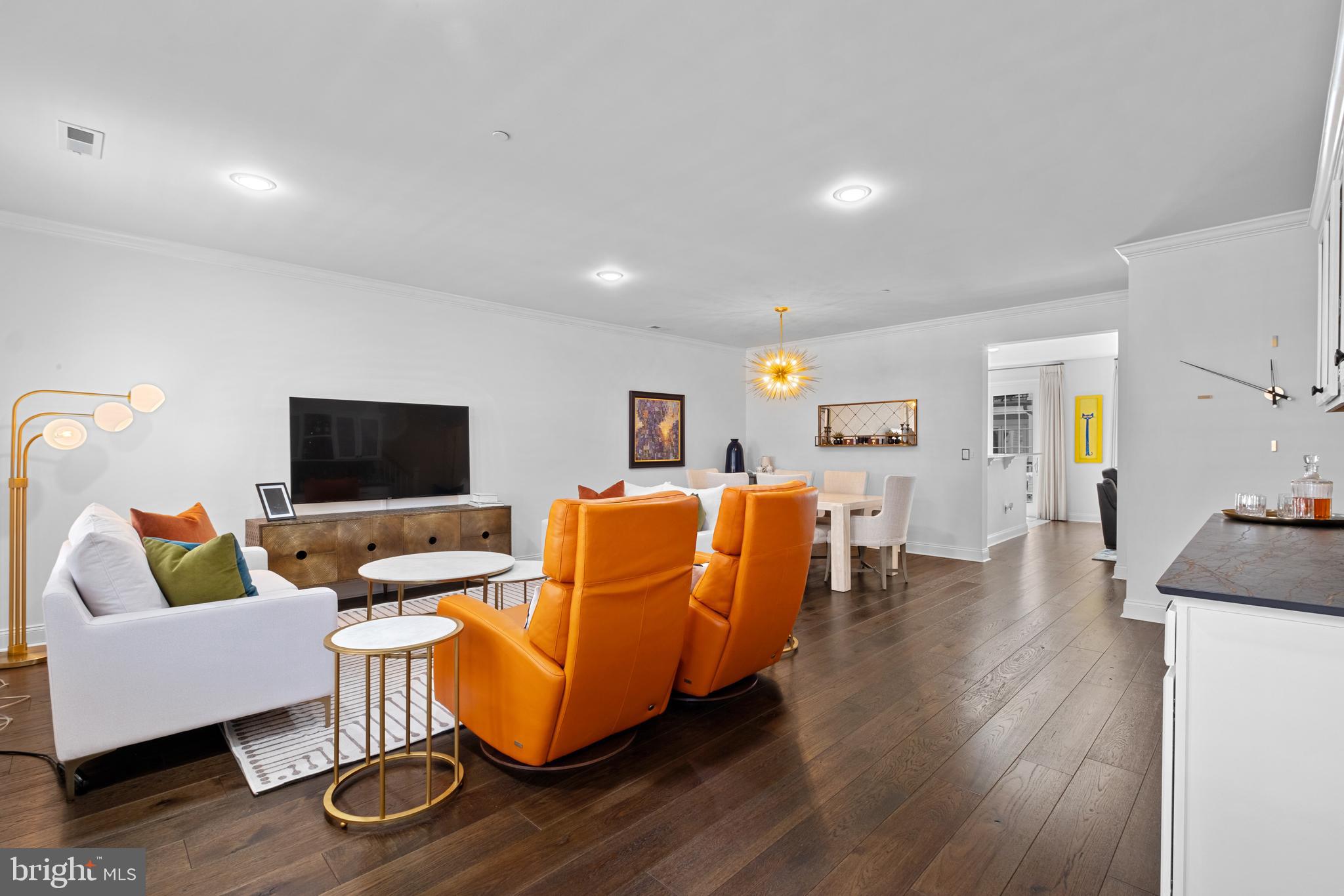 NAVAL SQUARE - Residential