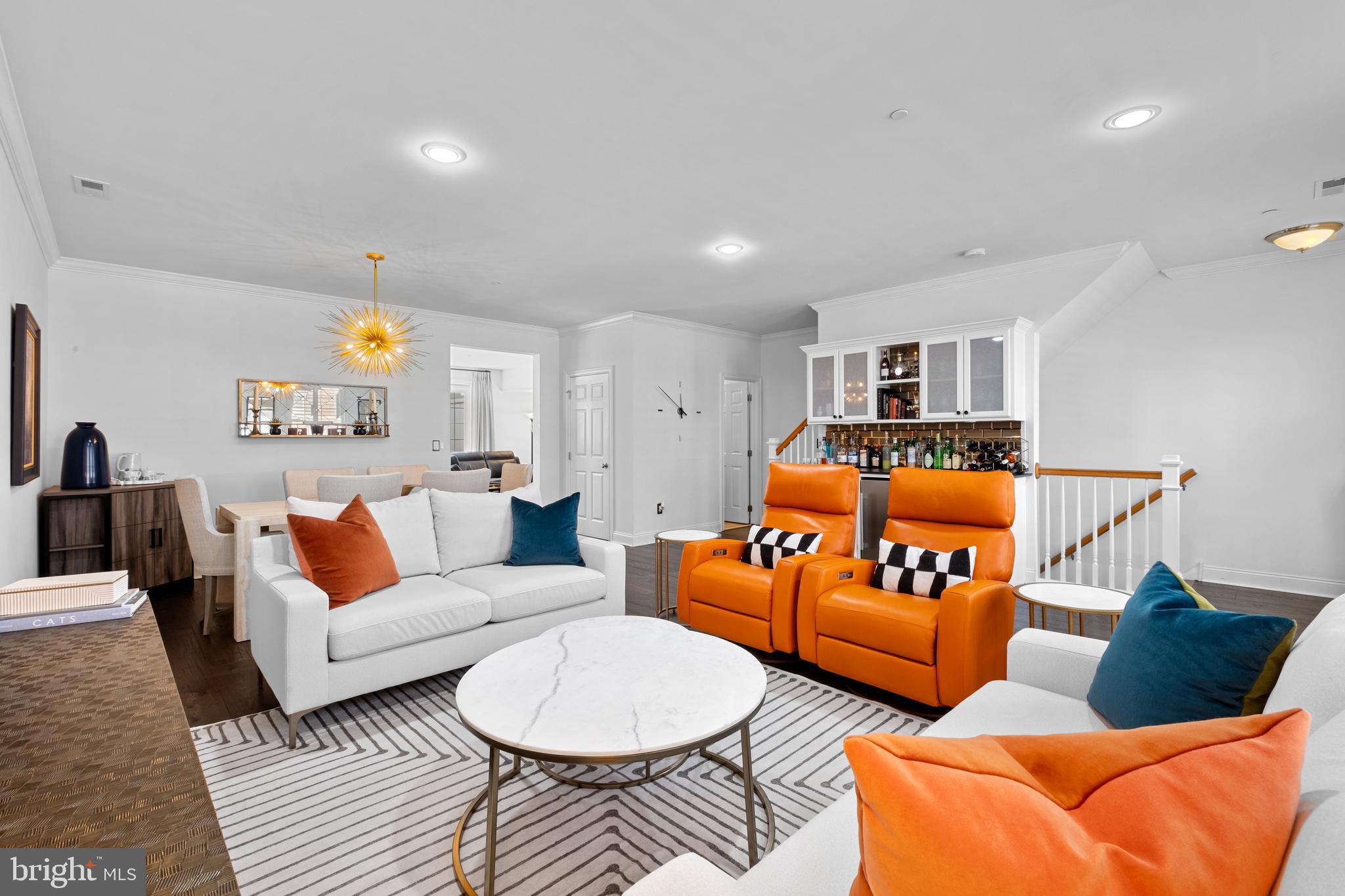 NAVAL SQUARE - Residential