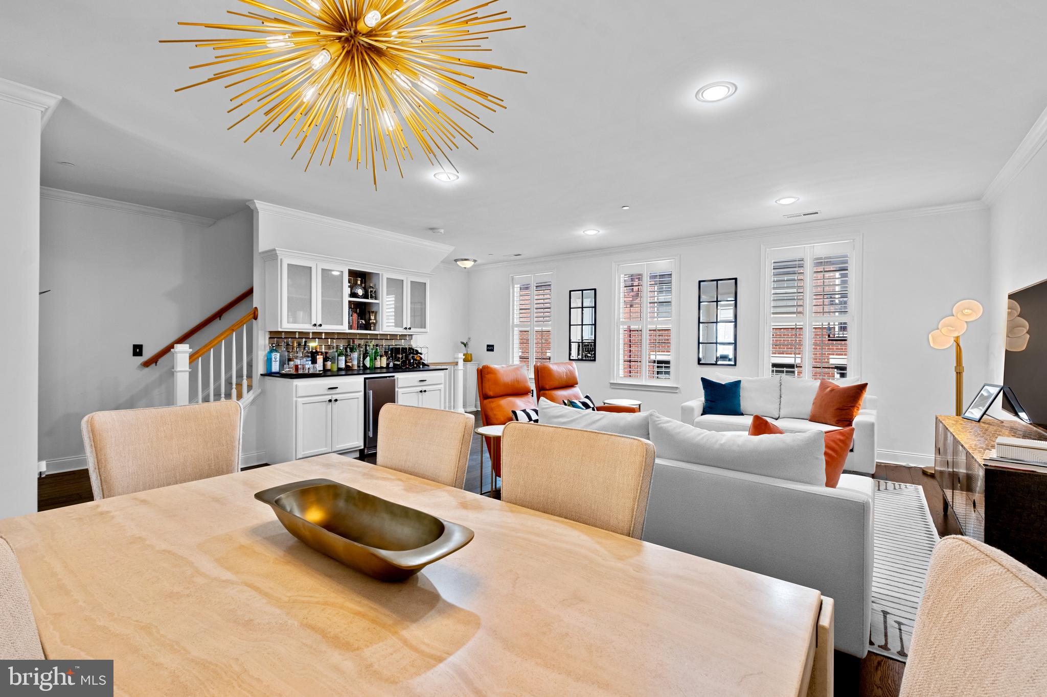 NAVAL SQUARE - Residential