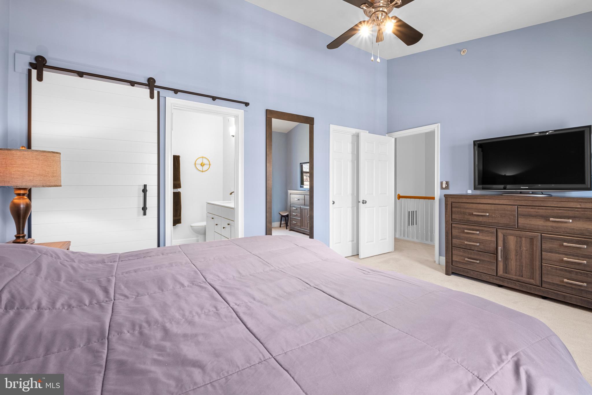 NAVAL SQUARE - Residential