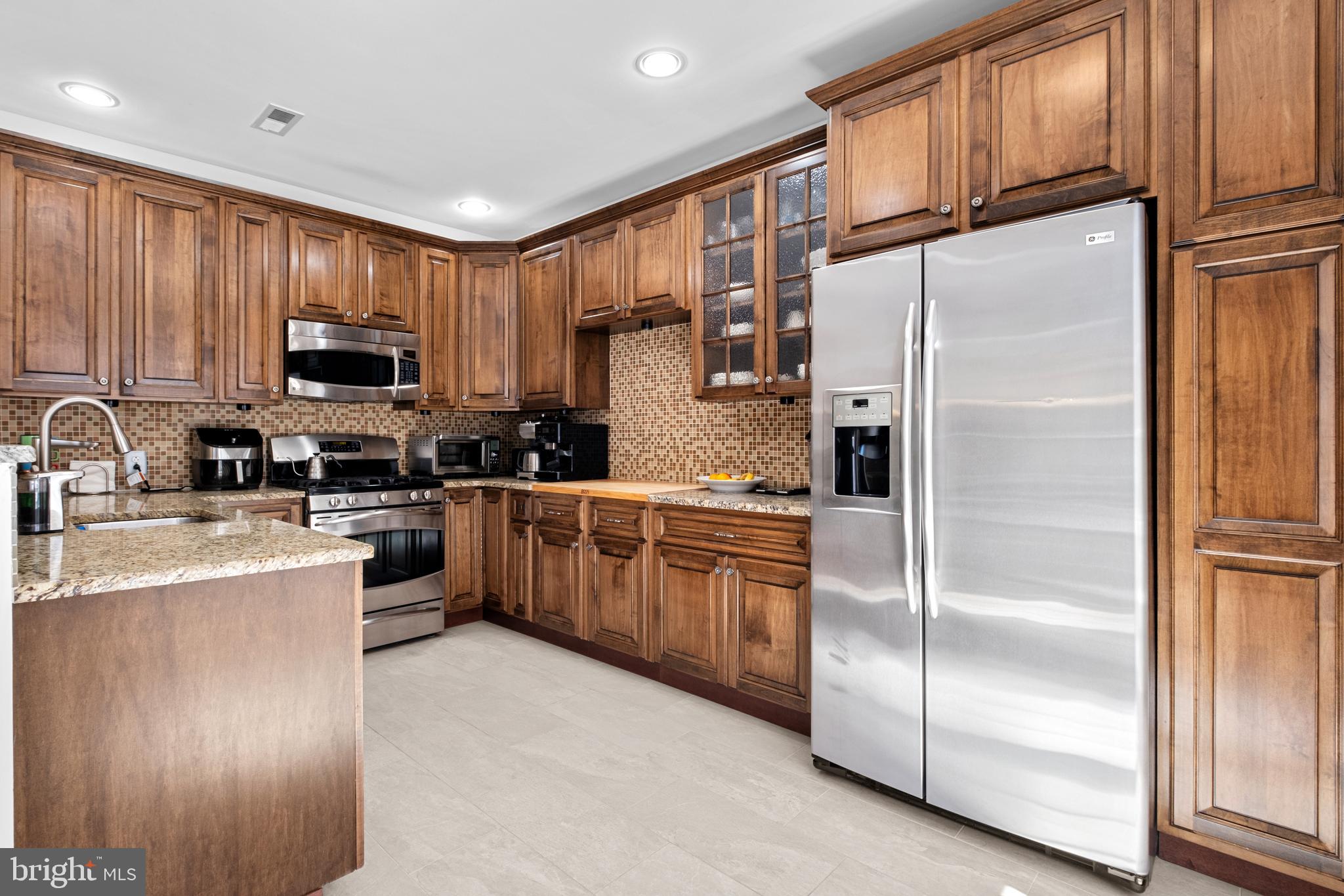 NAVAL SQUARE - Residential