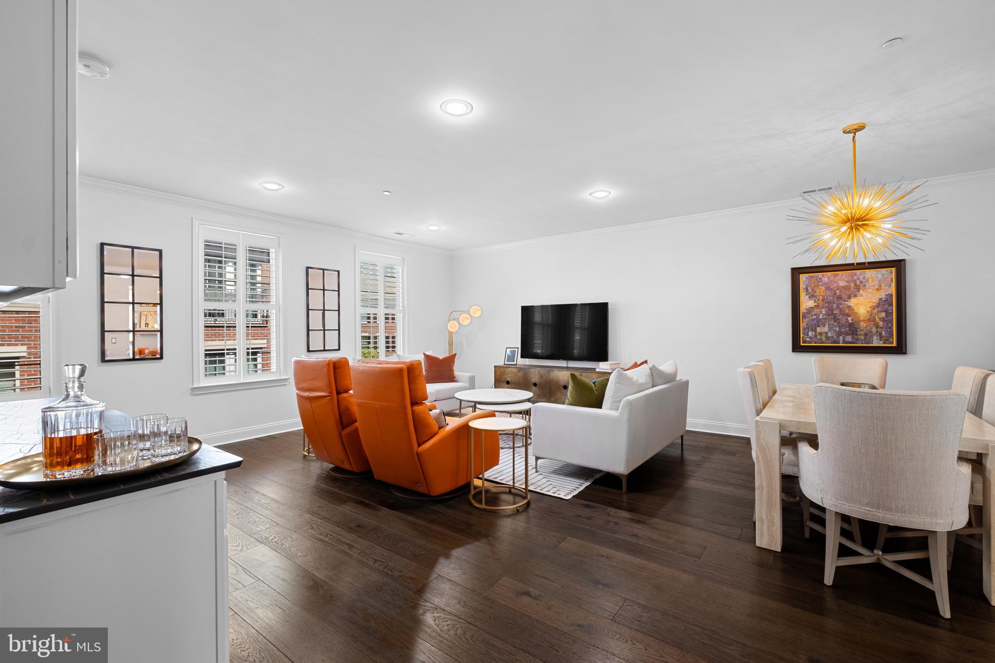 NAVAL SQUARE - Residential