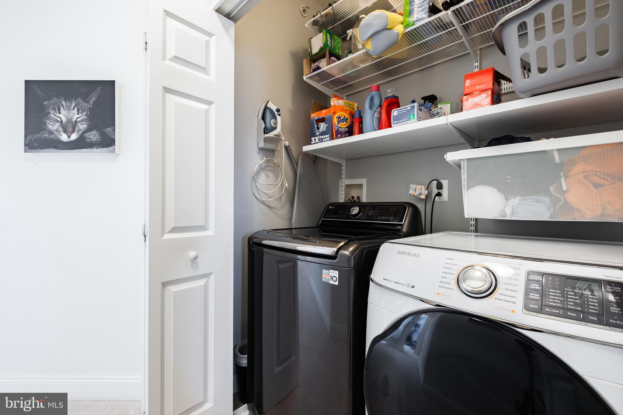 NAVAL SQUARE - Residential