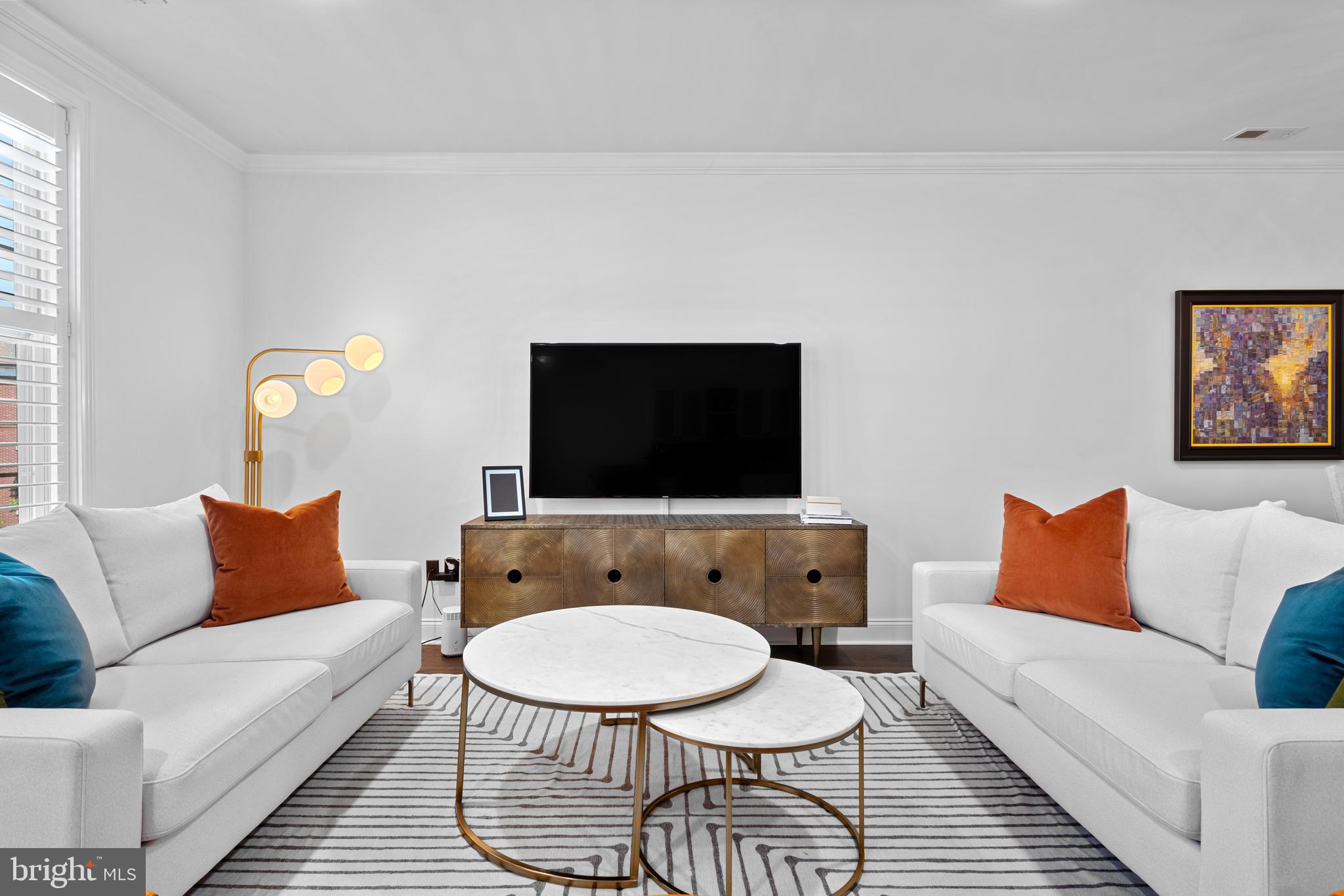 NAVAL SQUARE - Residential