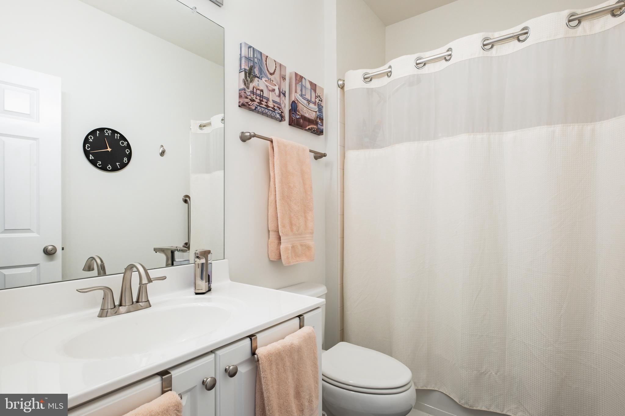 NAVAL SQUARE - Residential