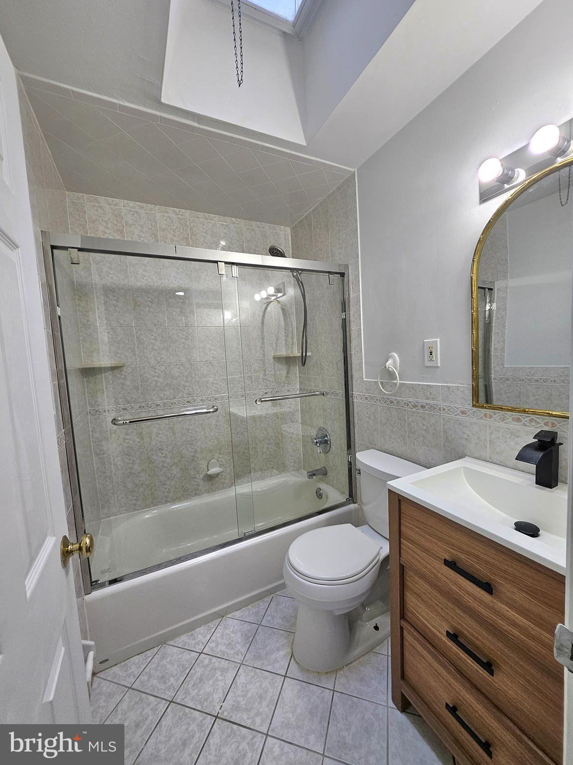 PHILADELPHIA - Residential