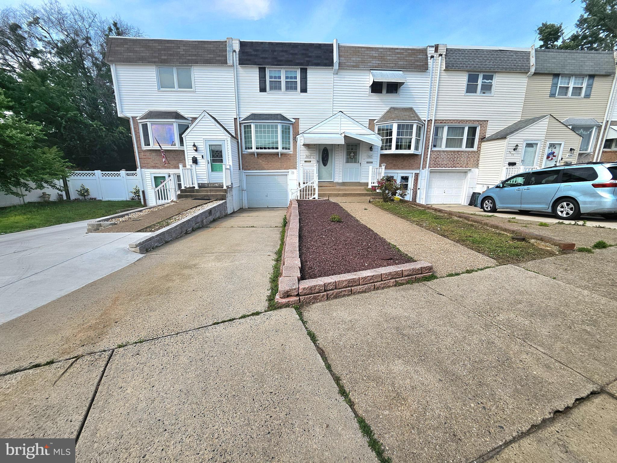 3623 N HEREFORD LANE