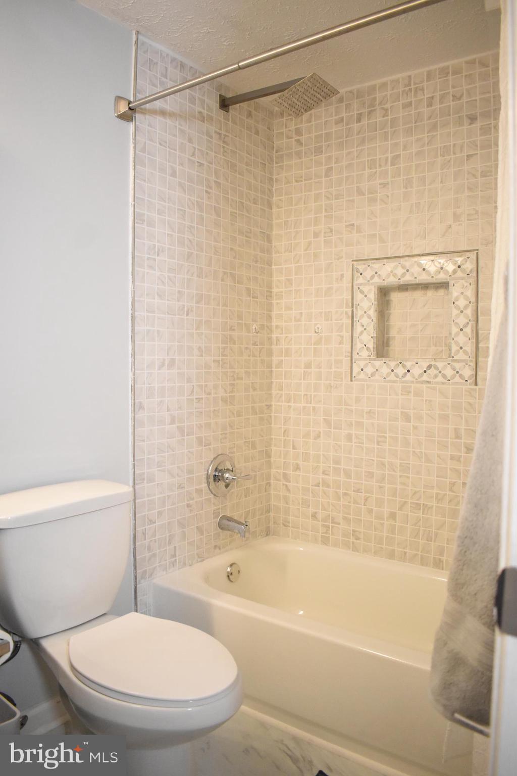 TANGLEWOOD - Residential