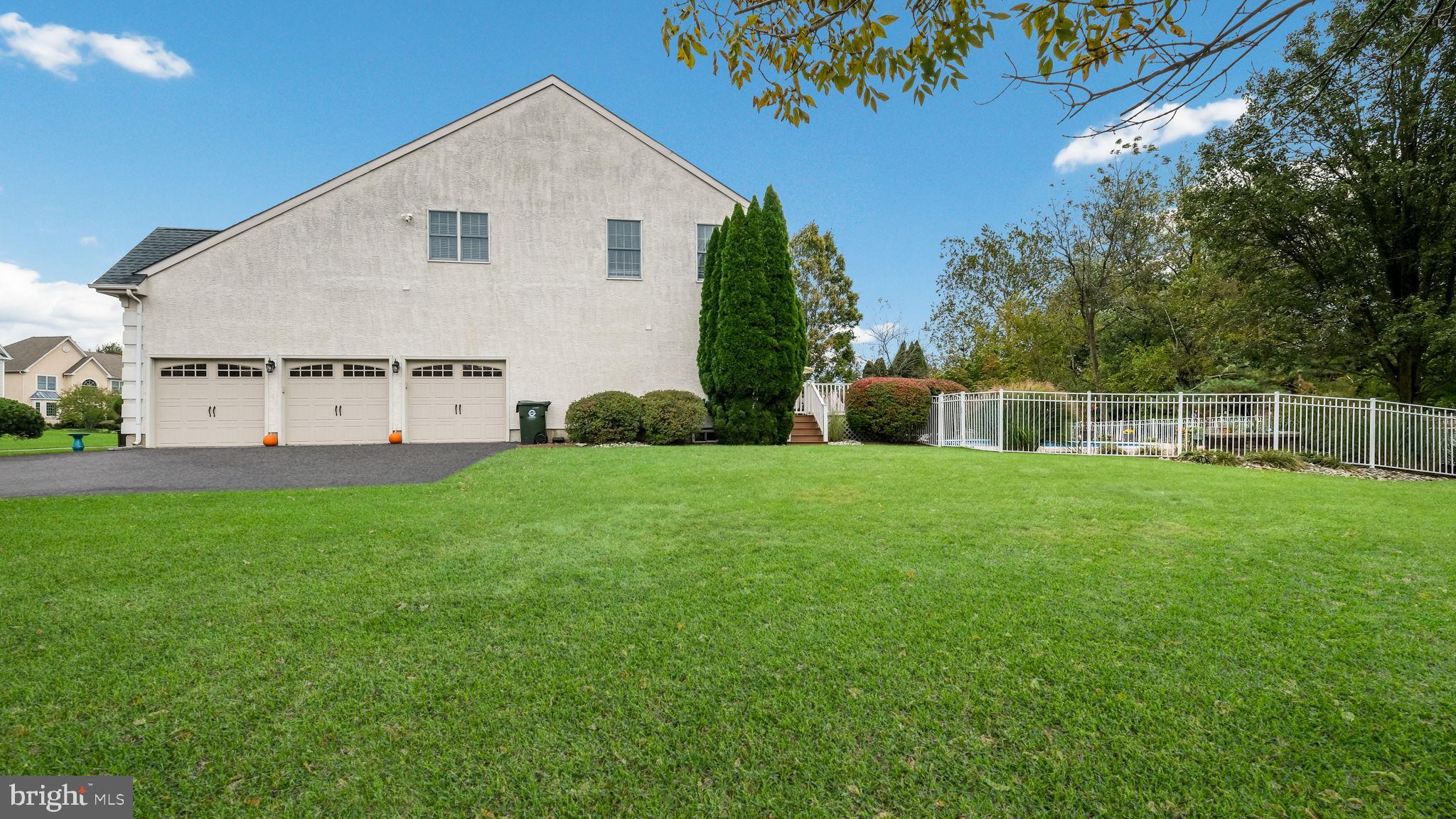 EAGLE GLENN - Residential