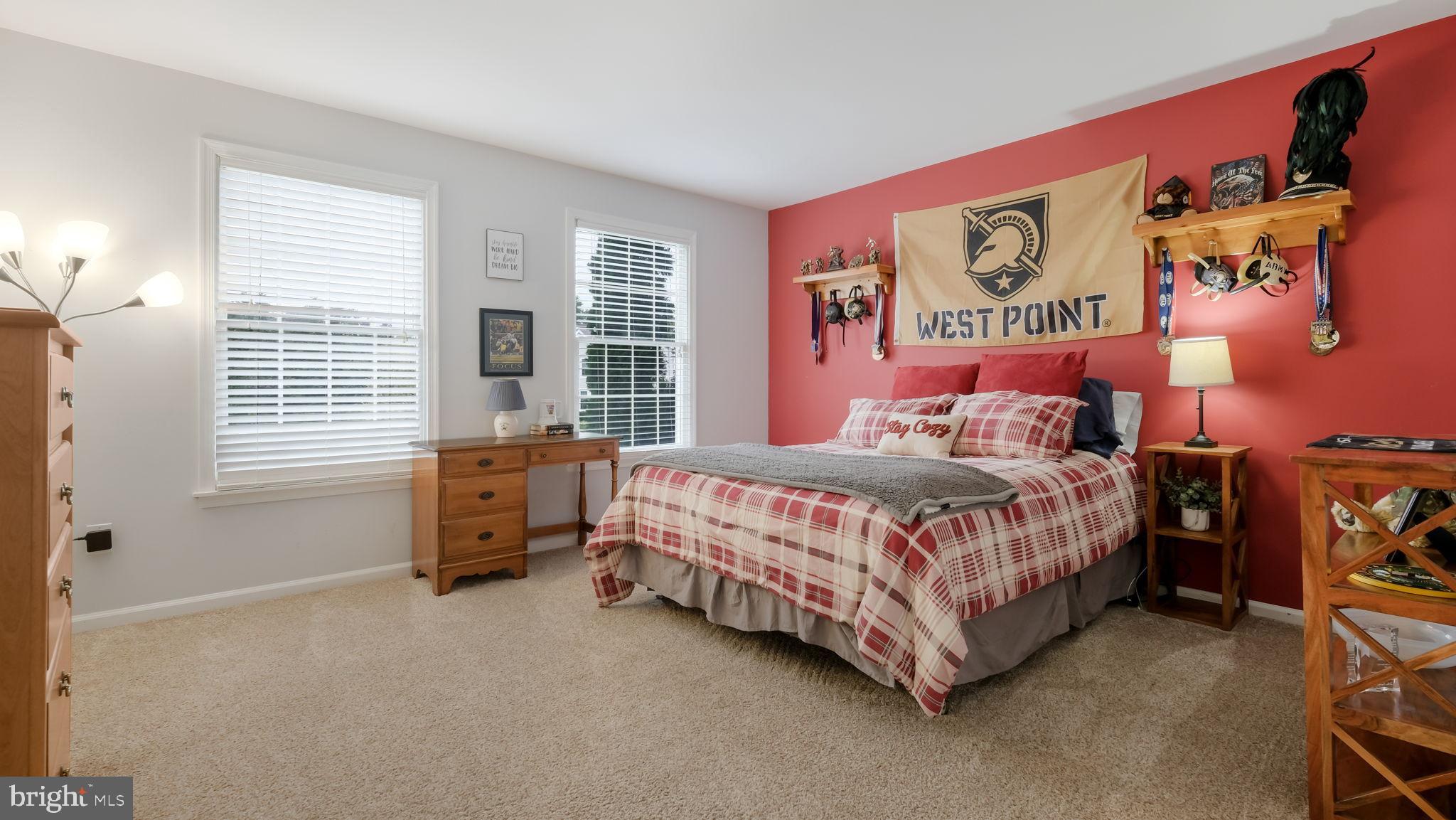 EAGLE GLENN - Residential