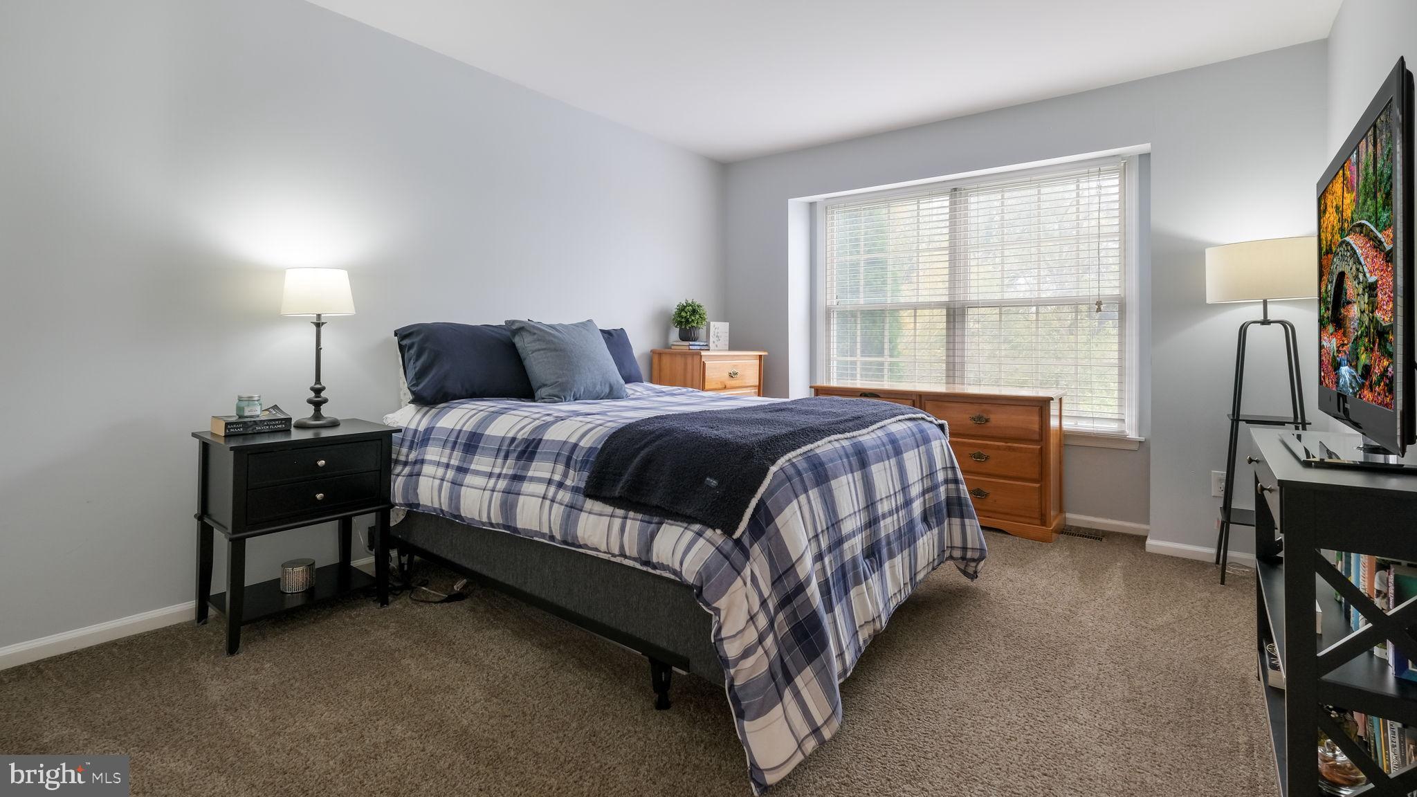 EAGLE GLENN - Residential