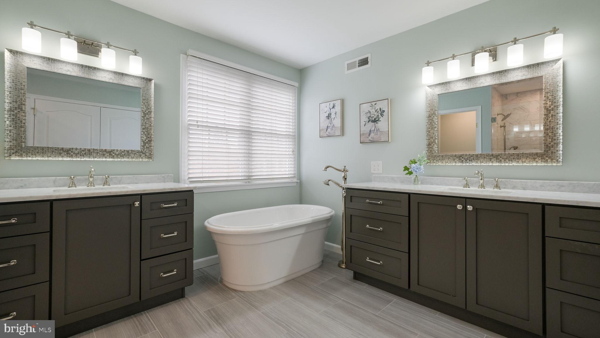 EAGLE GLENN - Residential