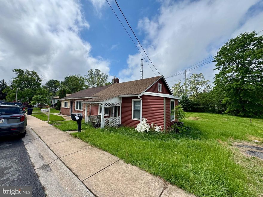 Welcome to 2514 Thomas Avenue, a charming 2-bedroom, 1-bathroom ranch-style home nestled in the desirable Old Oaks neighborhood of Upper Chichester, PA. Built in 1945, this cozy residence offers 700 sq ft of living space on a generous 7,100 sq ft lot, providing ample room for outdoor activities and potential expansion. The expansive lot offers a blank canvas for gardening enthusiasts, outdoor entertaining, or potential future development. Its size and location provide both privacy and convenience. With its affordable price point and prime location, 2514 Thomas Avenue presents an excellent opportunity for first-time homebuyers, investors, or those looking to downsize. The property's size and zoning may also offer possibilities for future enhancements or expansions. Home has newer roof and siding 

Don't miss the chance to own this quaint home in a sought-after community. Schedule a showing today and envision the possibilities that await at 2514 Thomas Avenue. Sold As is Cash or hard money only