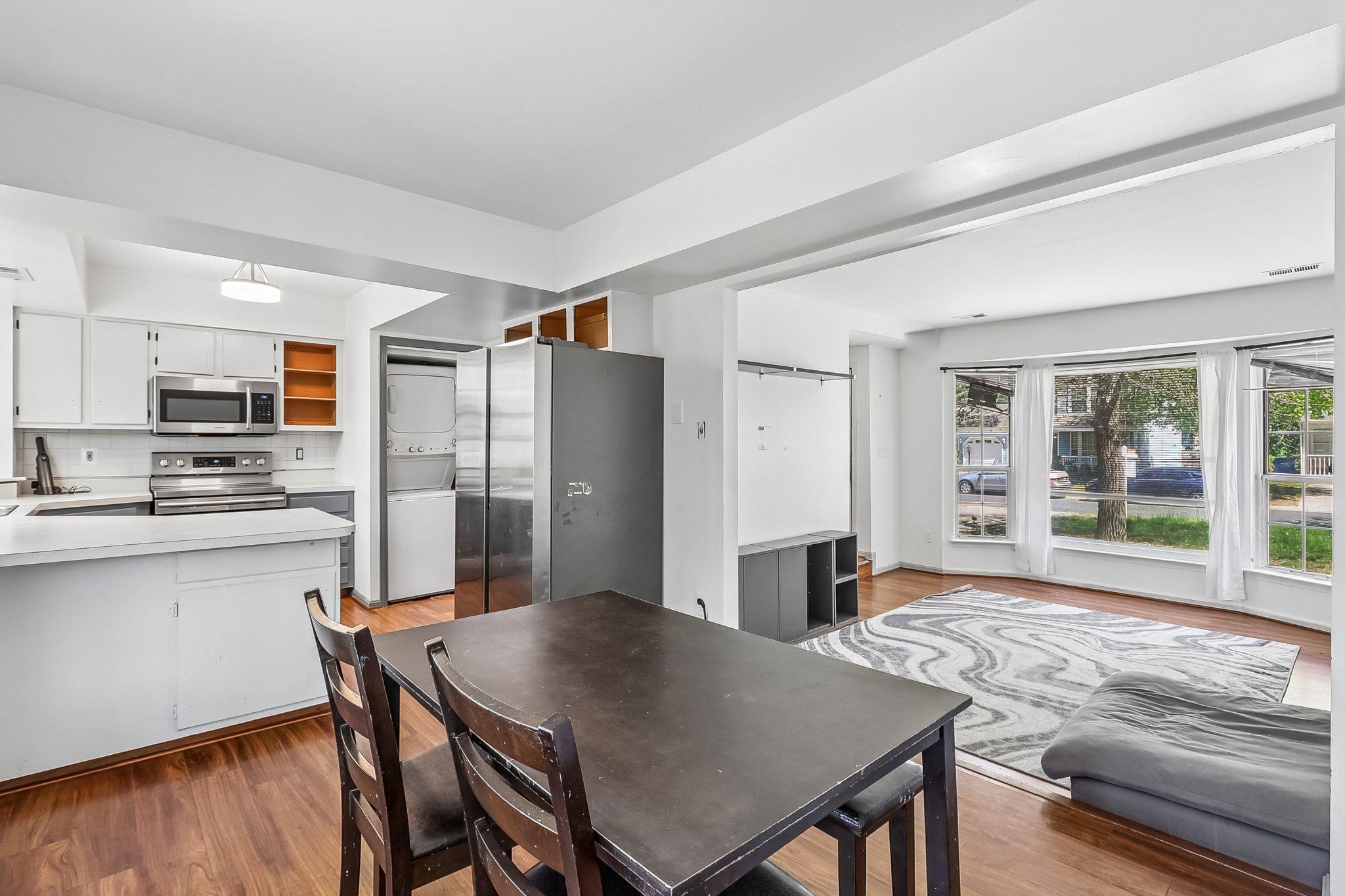 WESTLAKE VILLAGE - LANCASTER - Residential