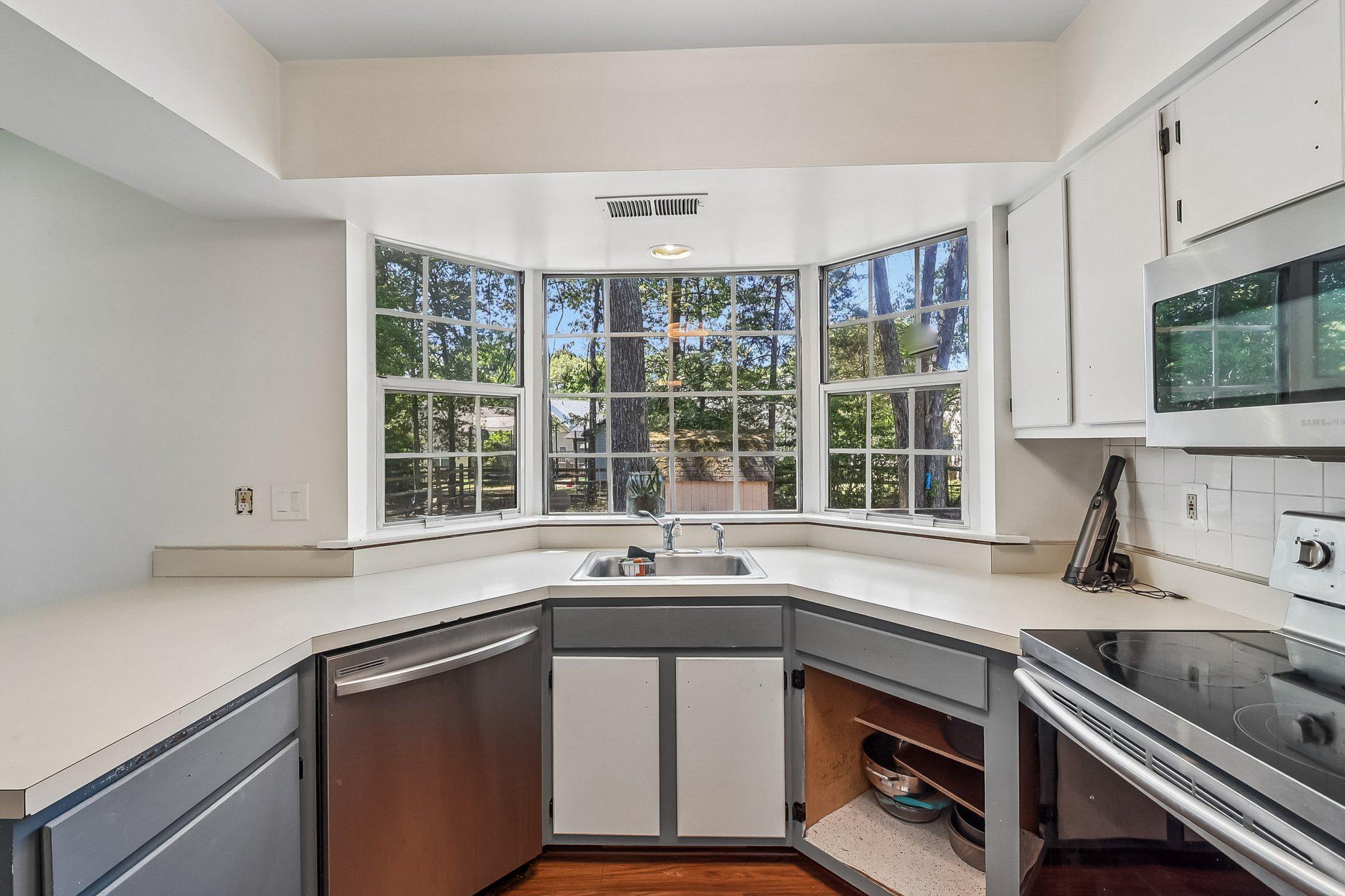 WESTLAKE VILLAGE - LANCASTER - Residential