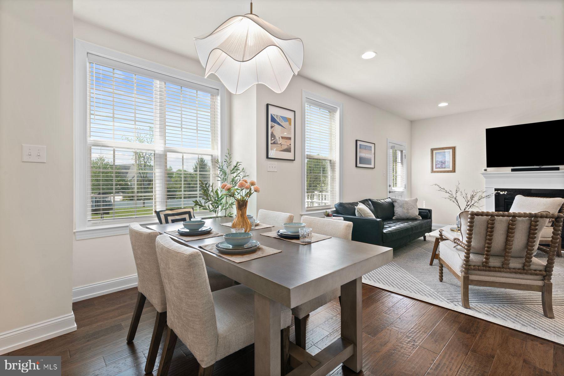 539 BERKLEY PLACE