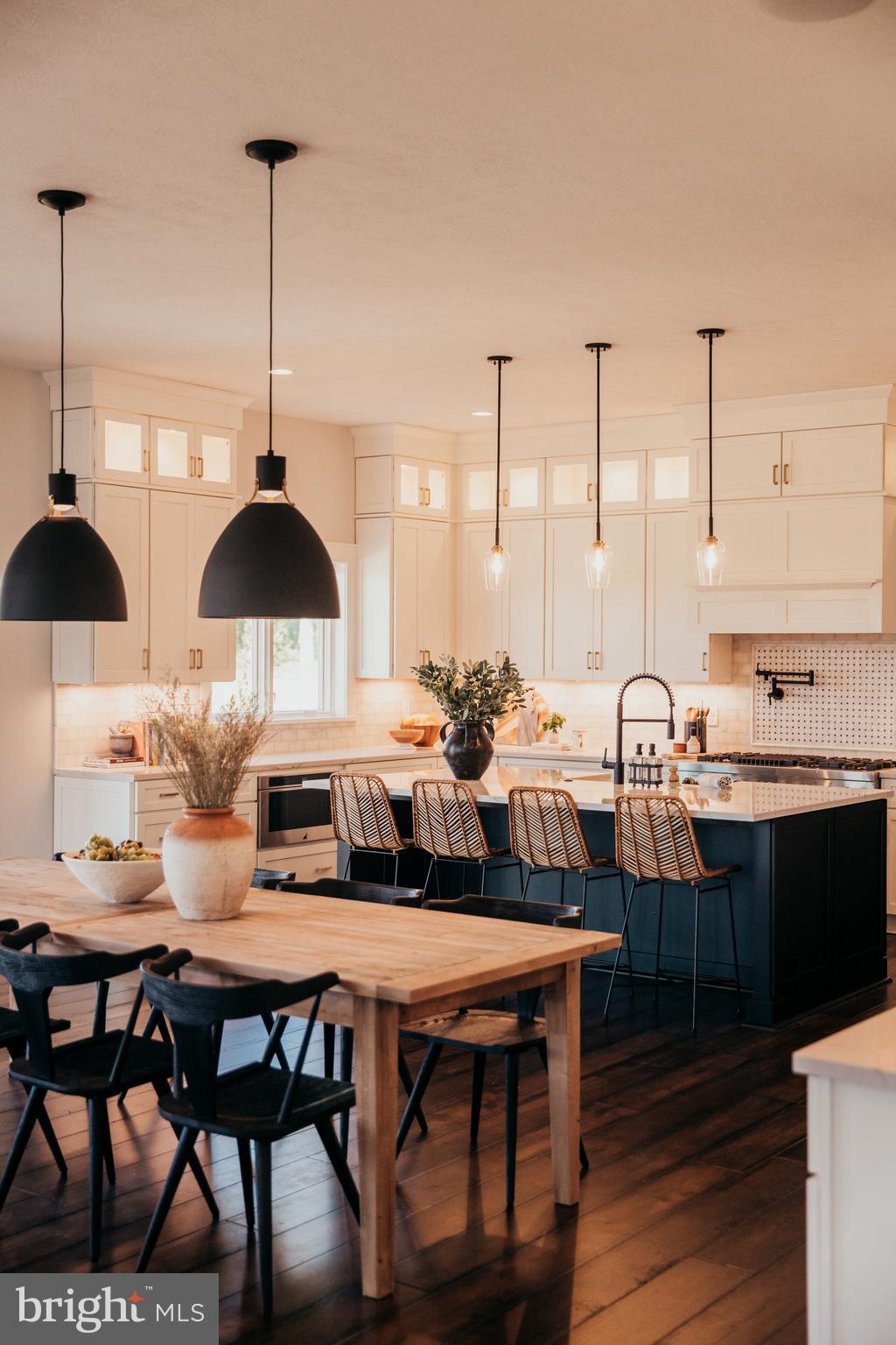 BRIARWOOD - Residential