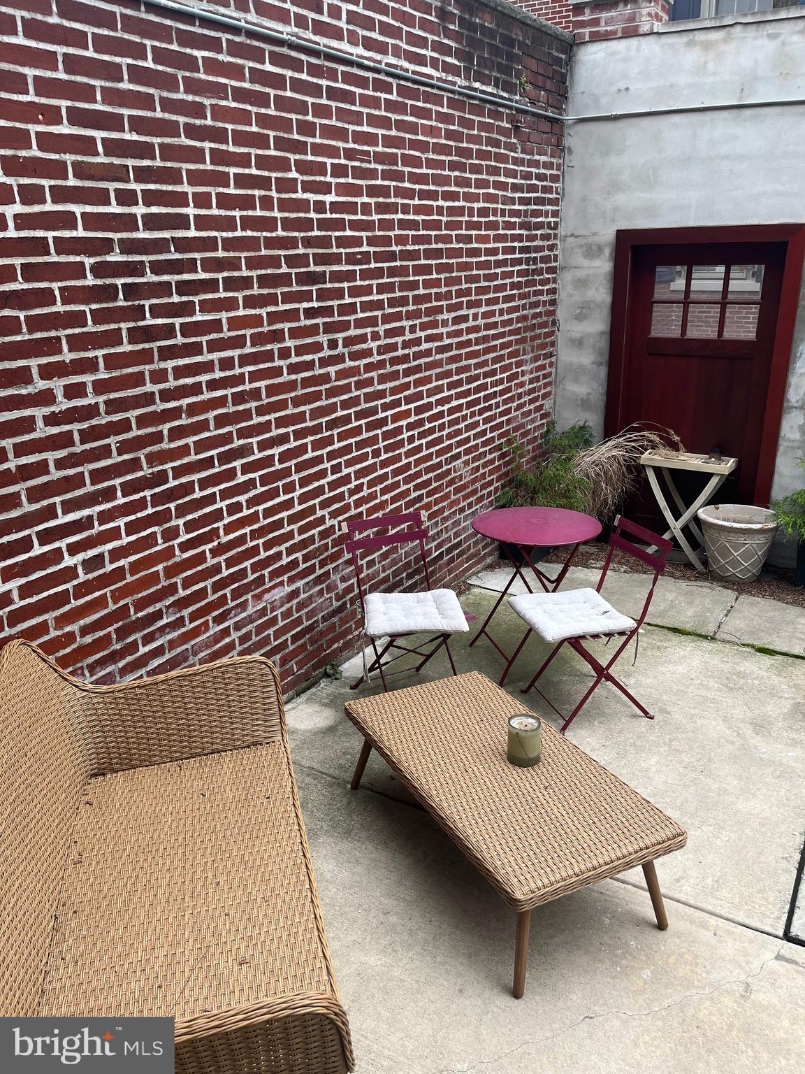 SOCIETY HILL - Residential Lease