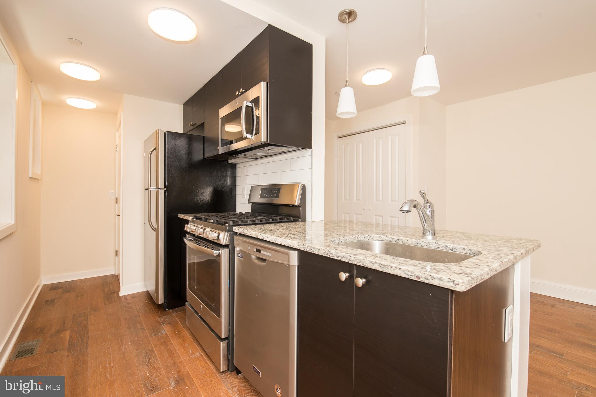 SOCIETY HILL - Residential Lease