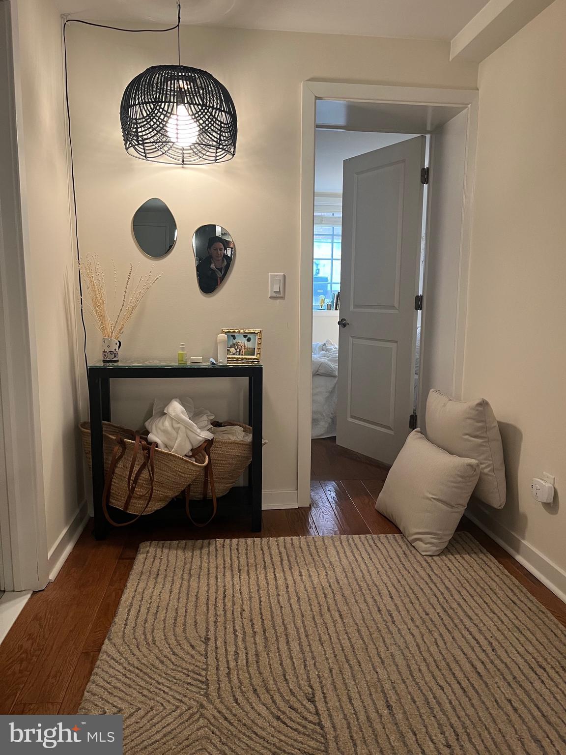 SOCIETY HILL - Residential Lease