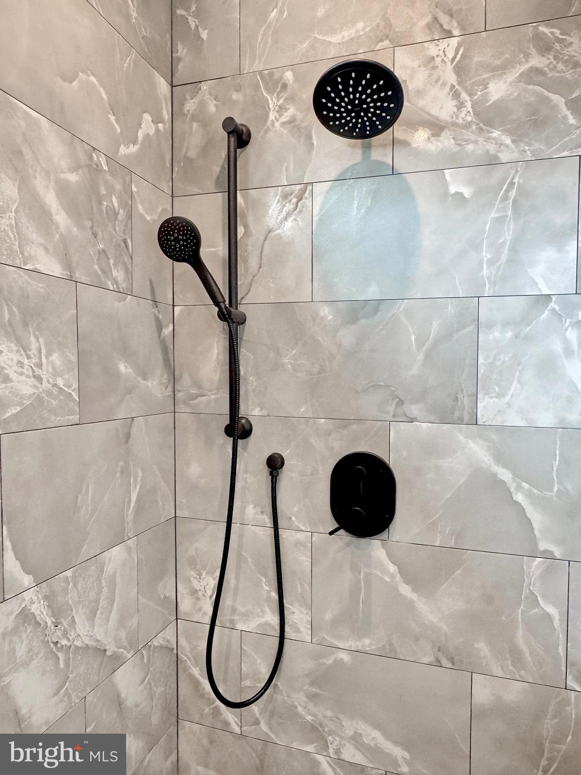 MOSS CREEK - Residential