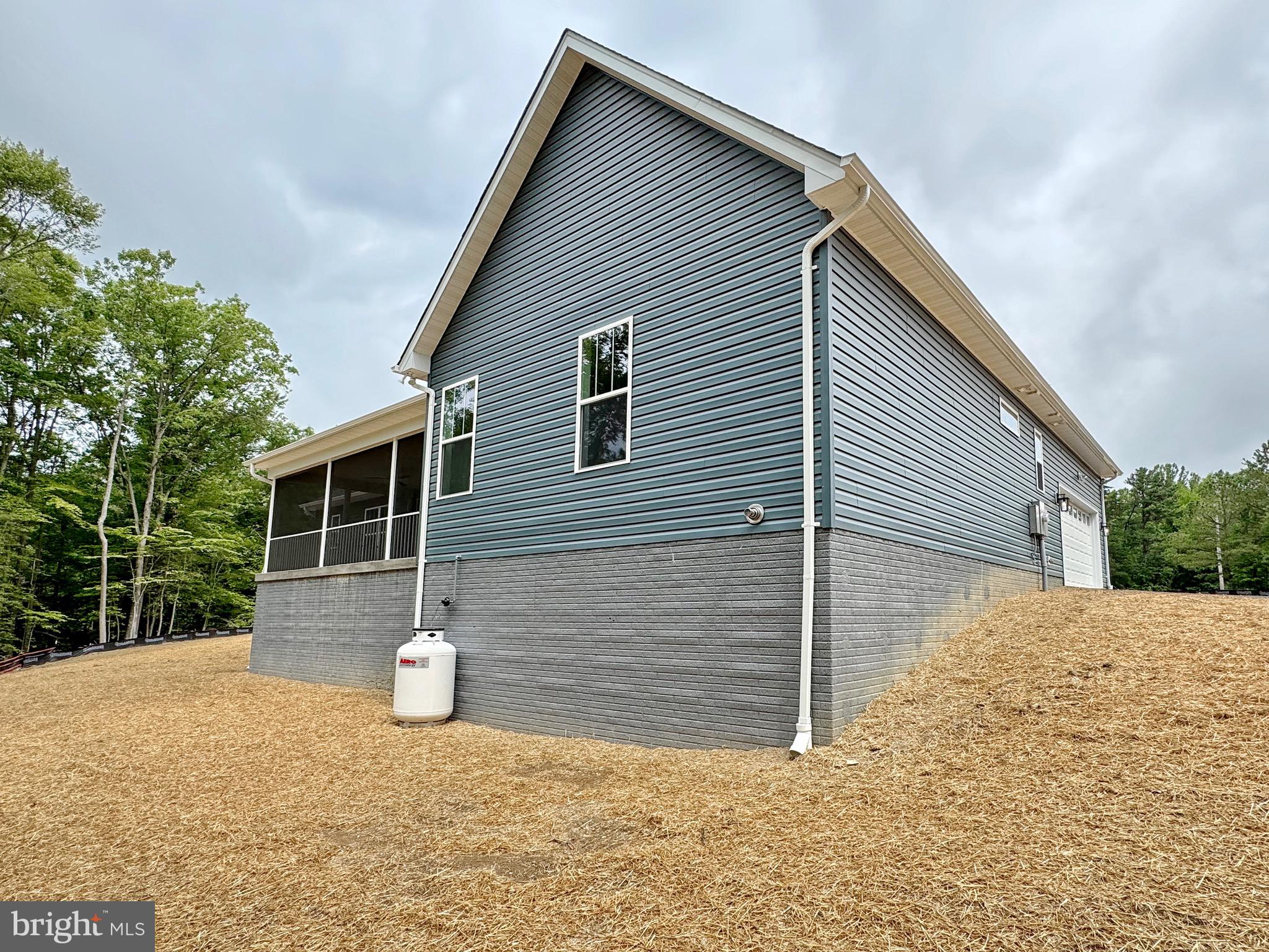 MOSS CREEK - Residential