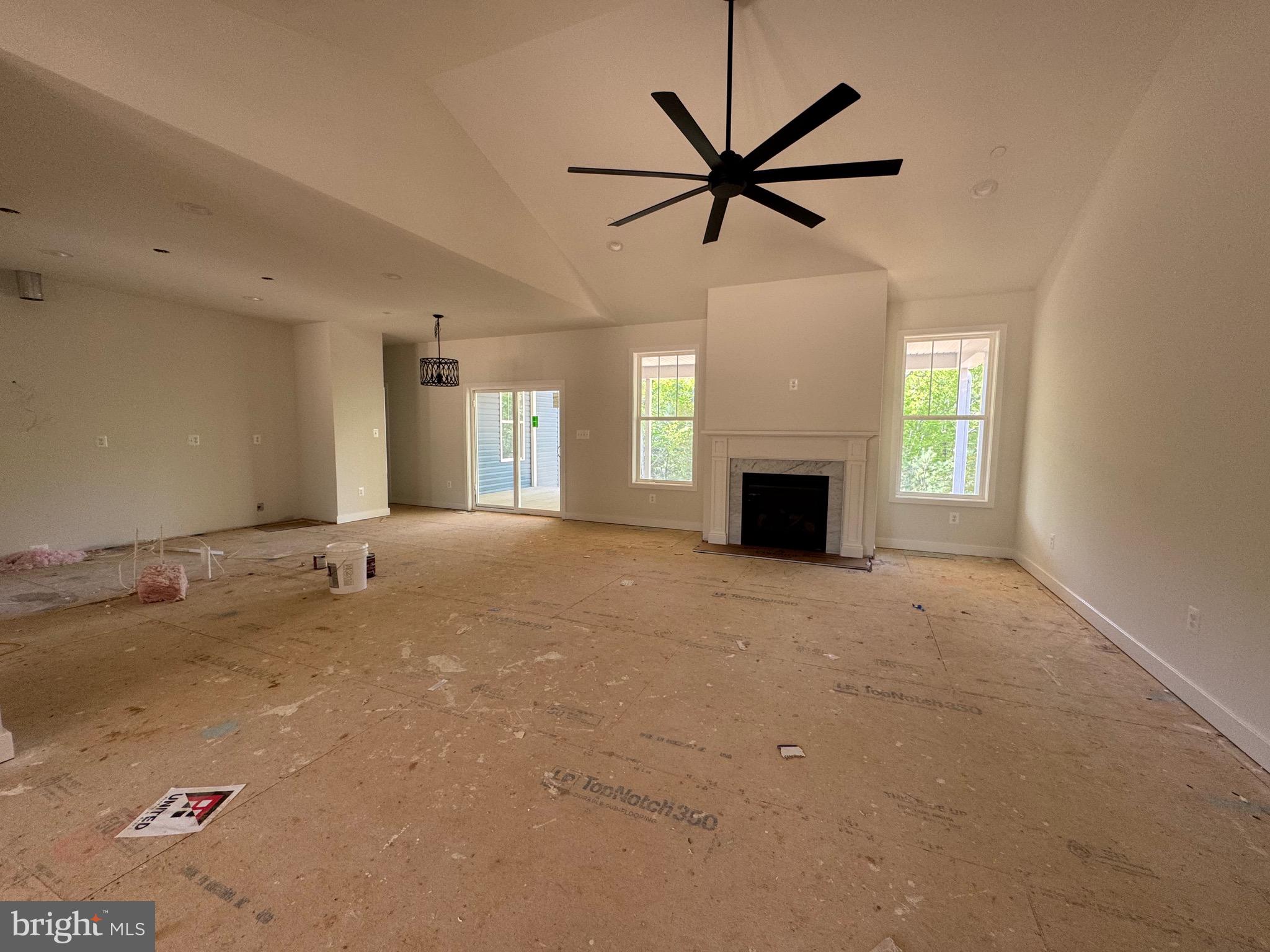 4035 TAMARON COURT