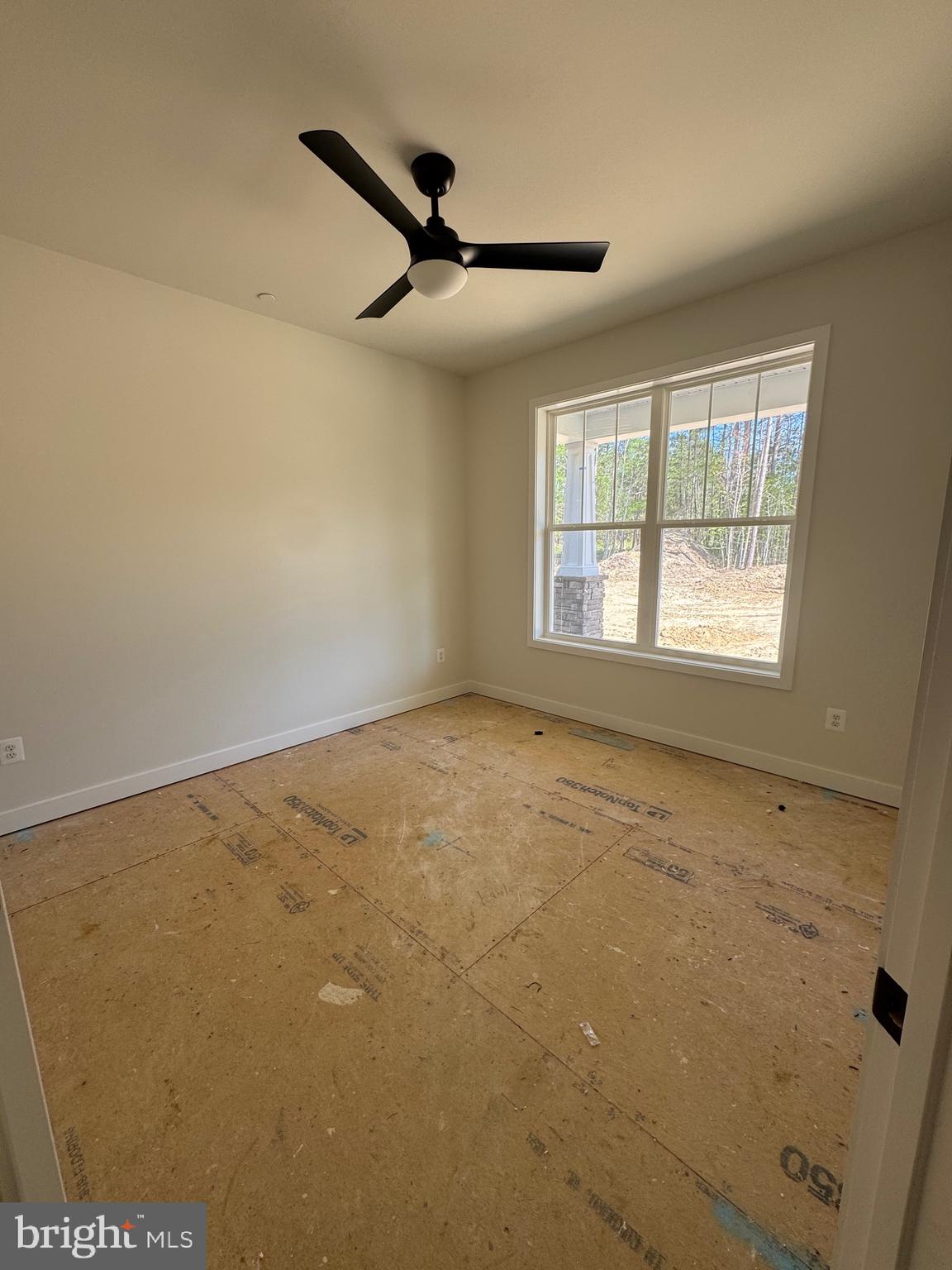4035 TAMARON COURT
