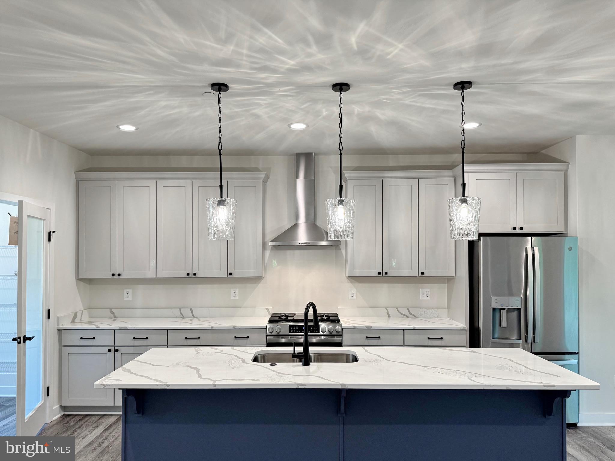 MOSS CREEK - Residential