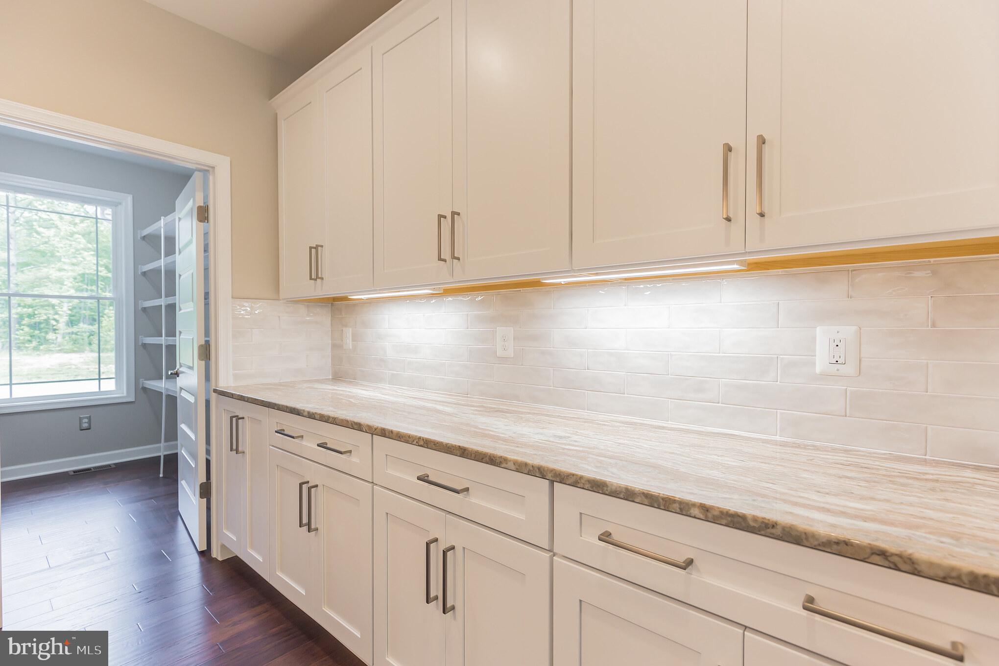 MOSS CREEK - Residential