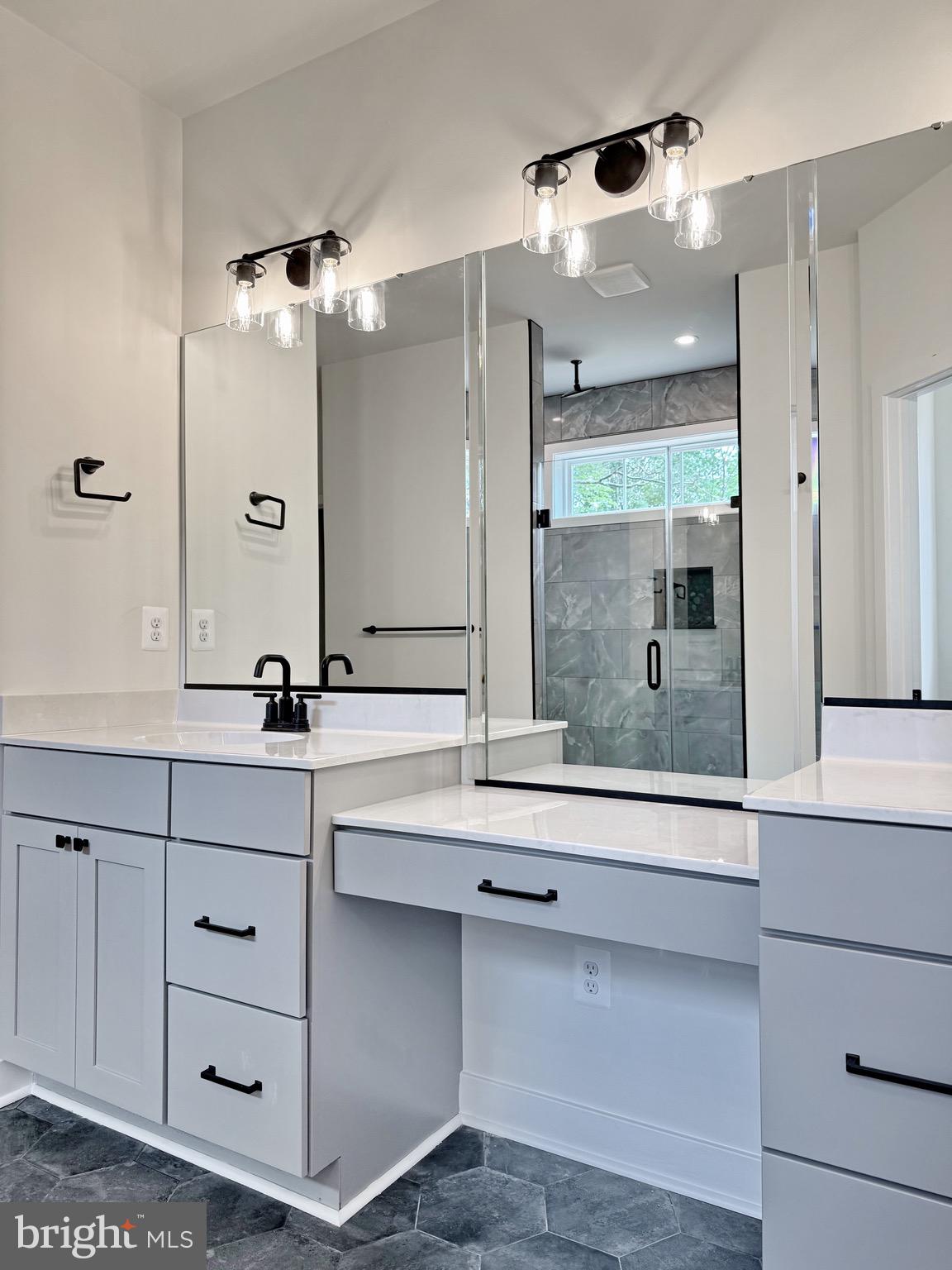 MOSS CREEK - Residential