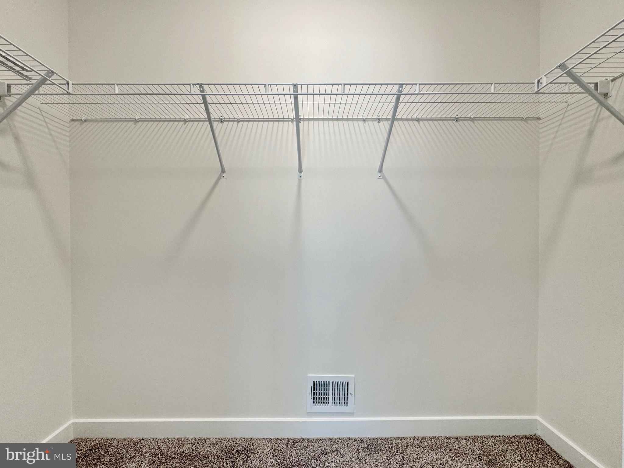 MOSS CREEK - Residential