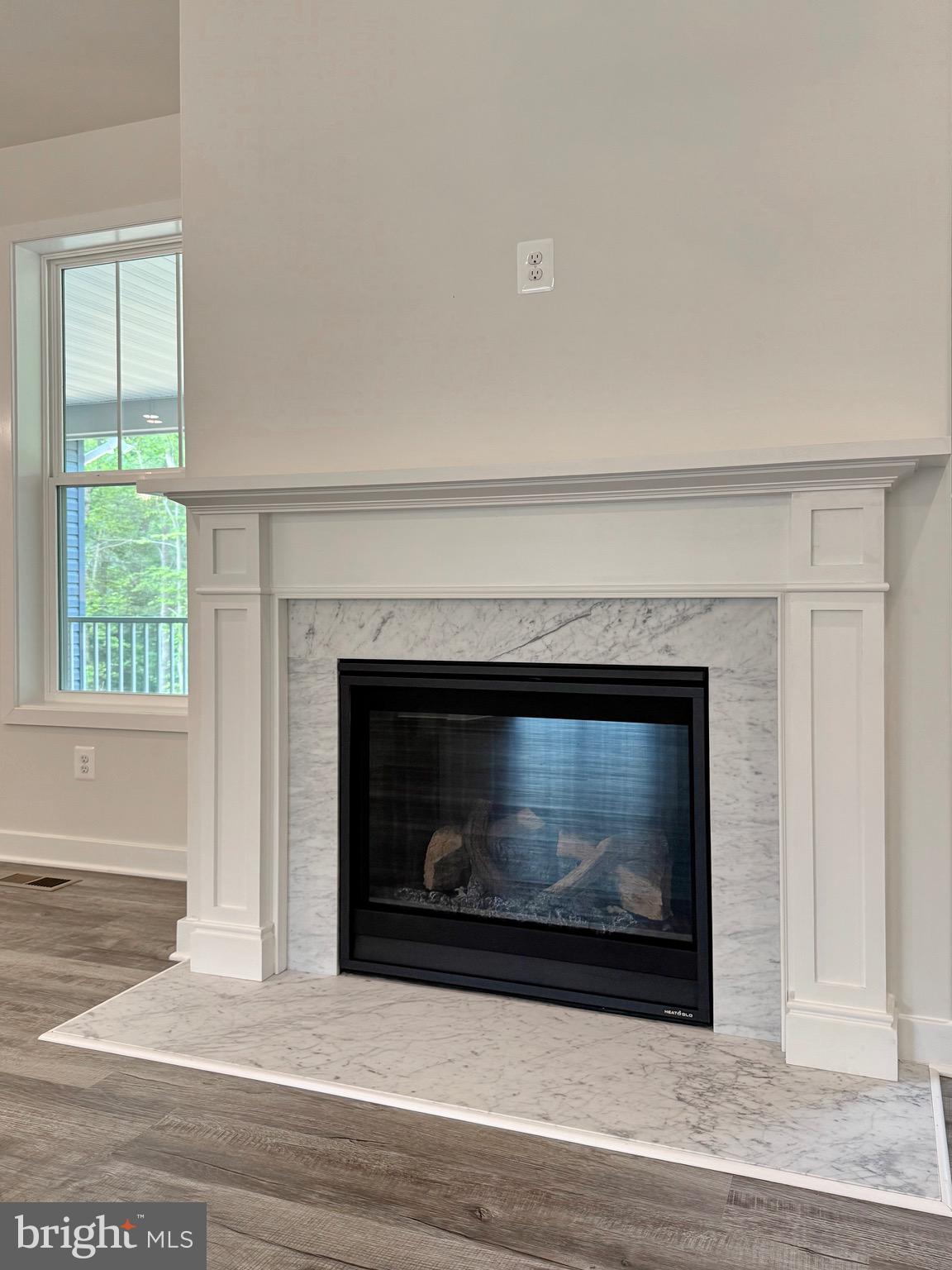 MOSS CREEK - Residential