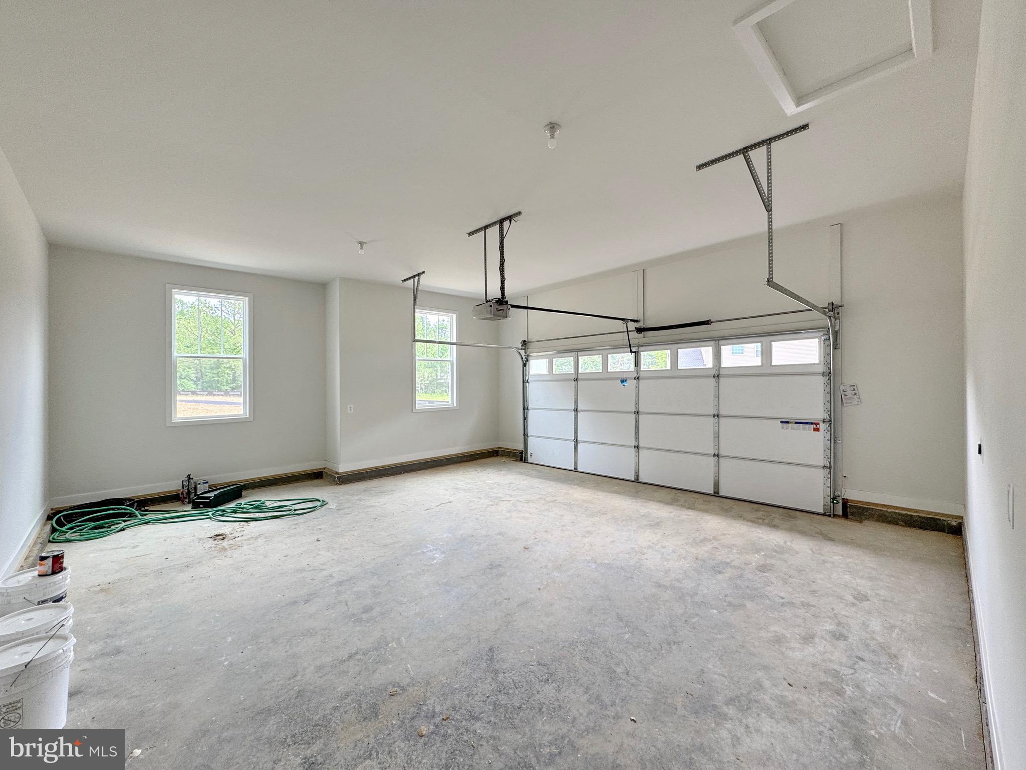 MOSS CREEK - Residential