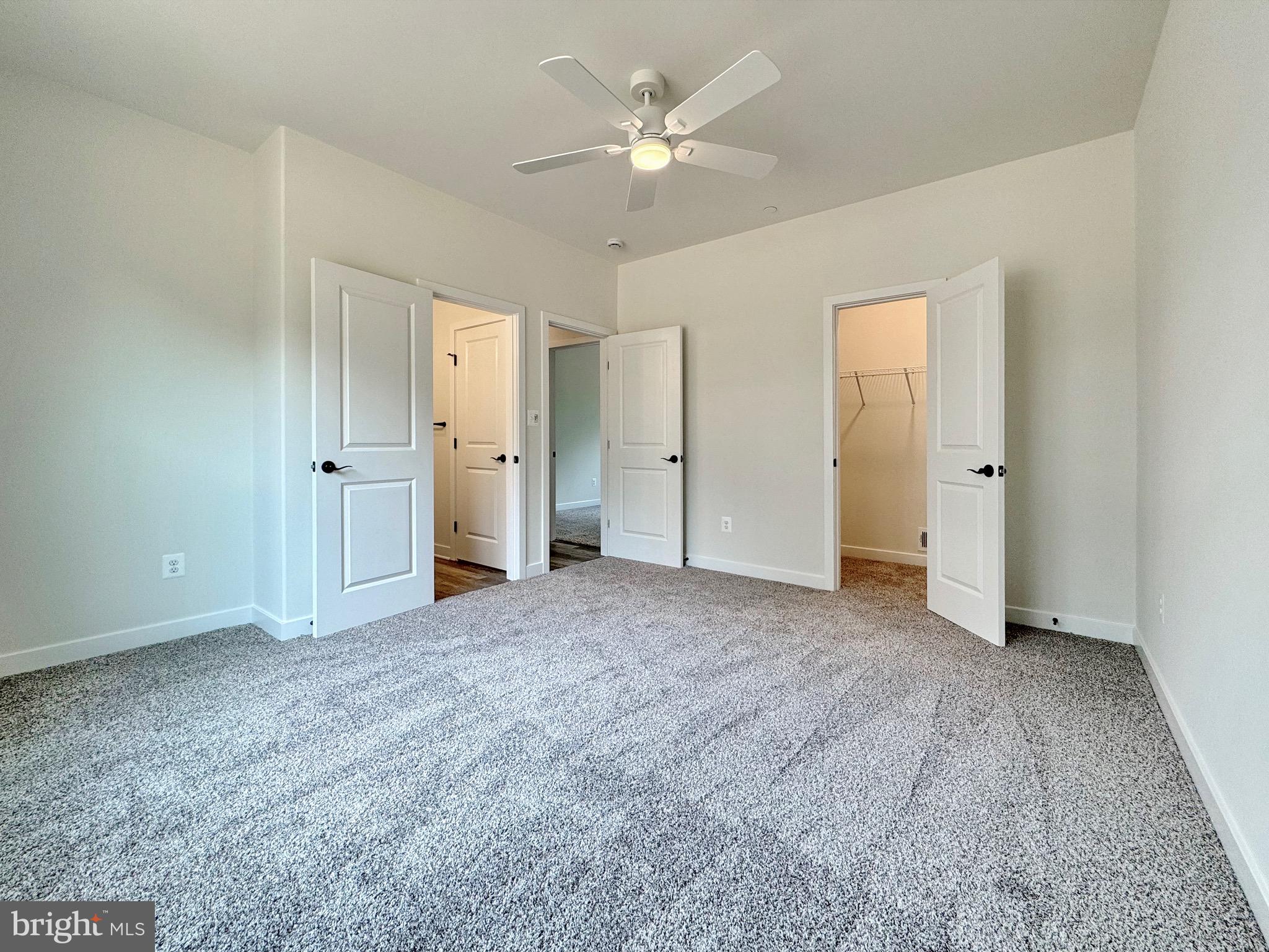 MOSS CREEK - Residential