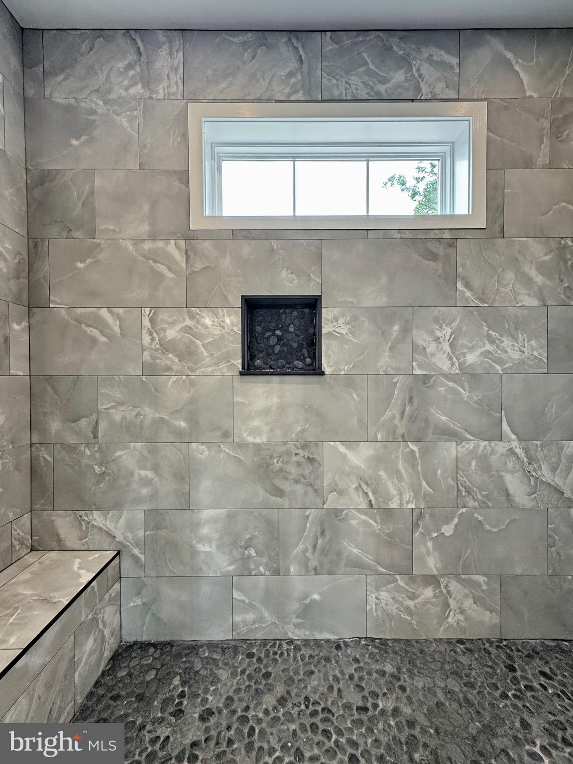 MOSS CREEK - Residential