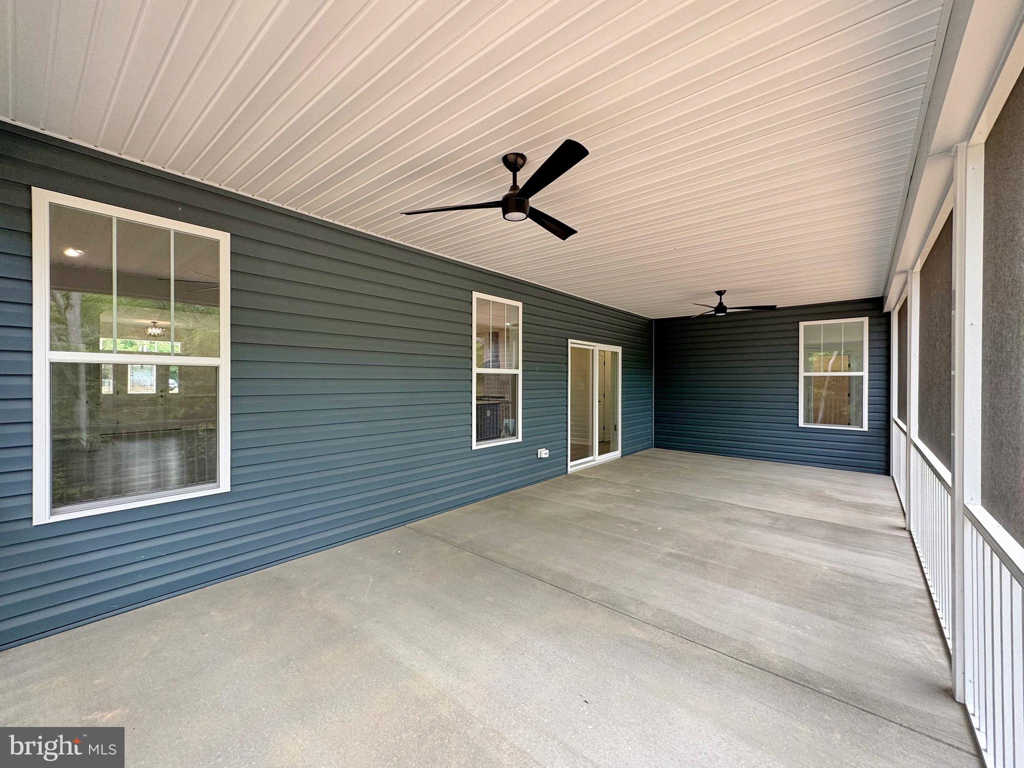 MOSS CREEK - Residential