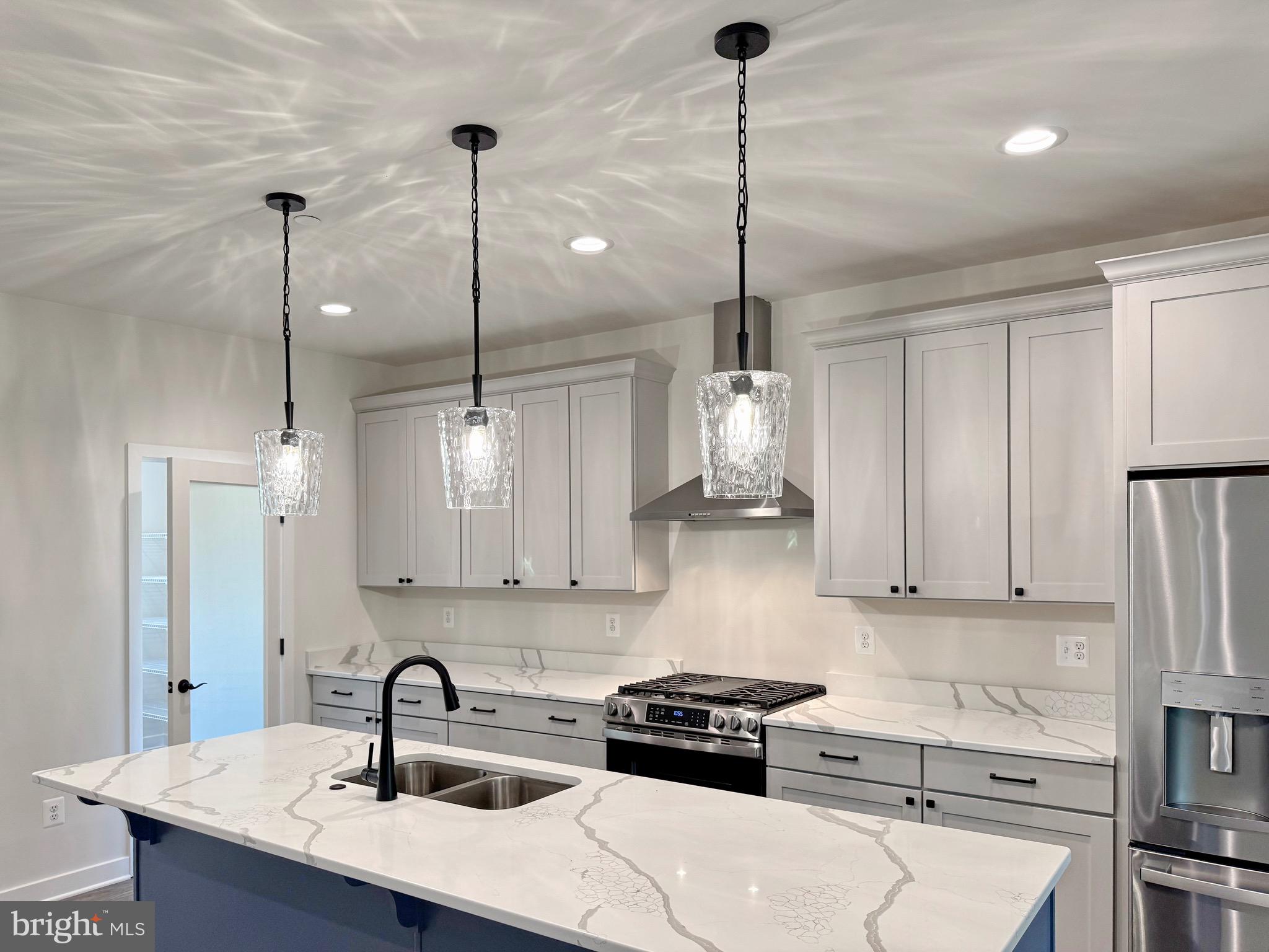 MOSS CREEK - Residential