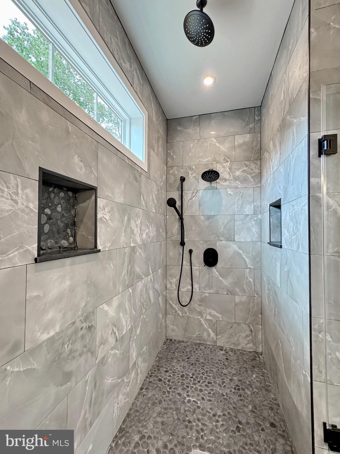 MOSS CREEK - Residential