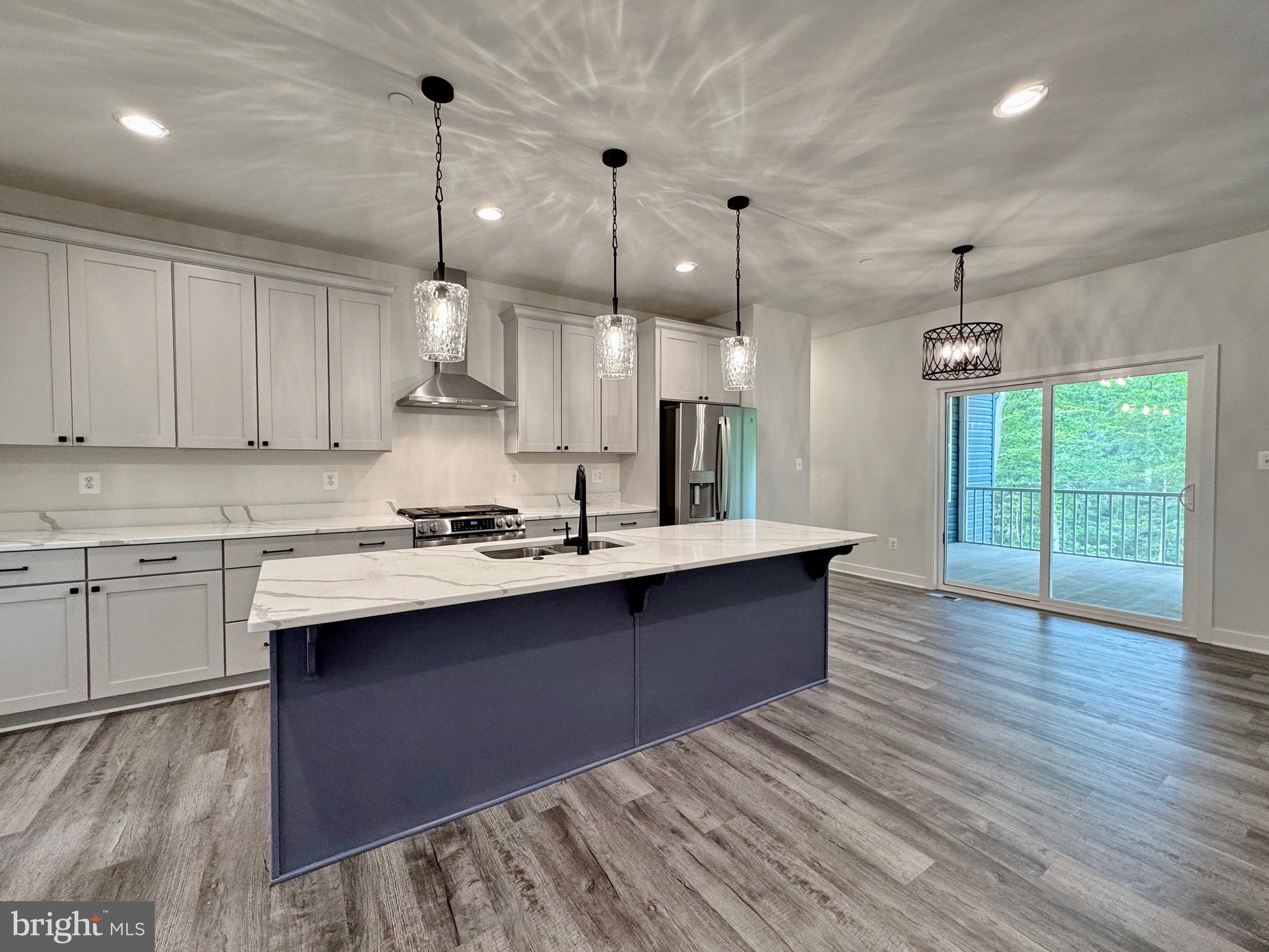 MOSS CREEK - Residential