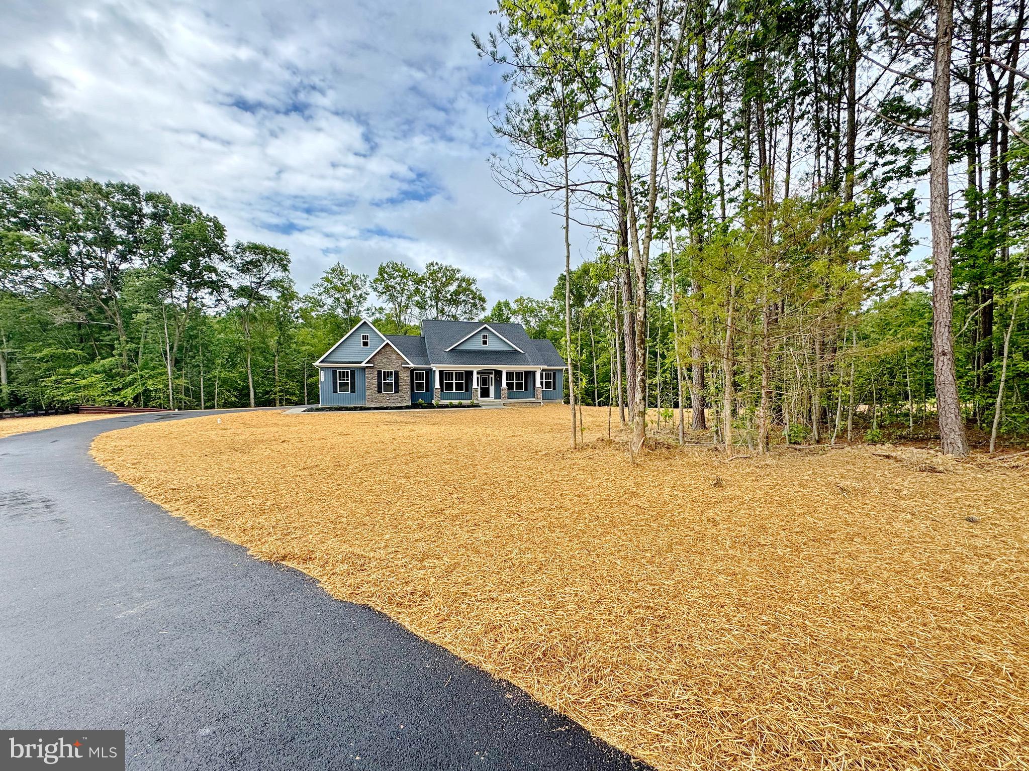 MOSS CREEK - Residential