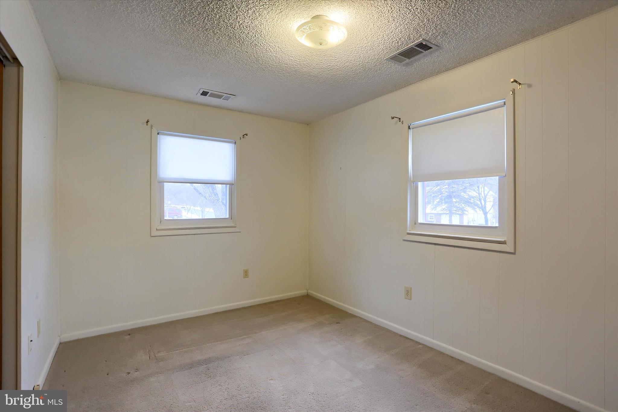 OXFORD COURT - Residential