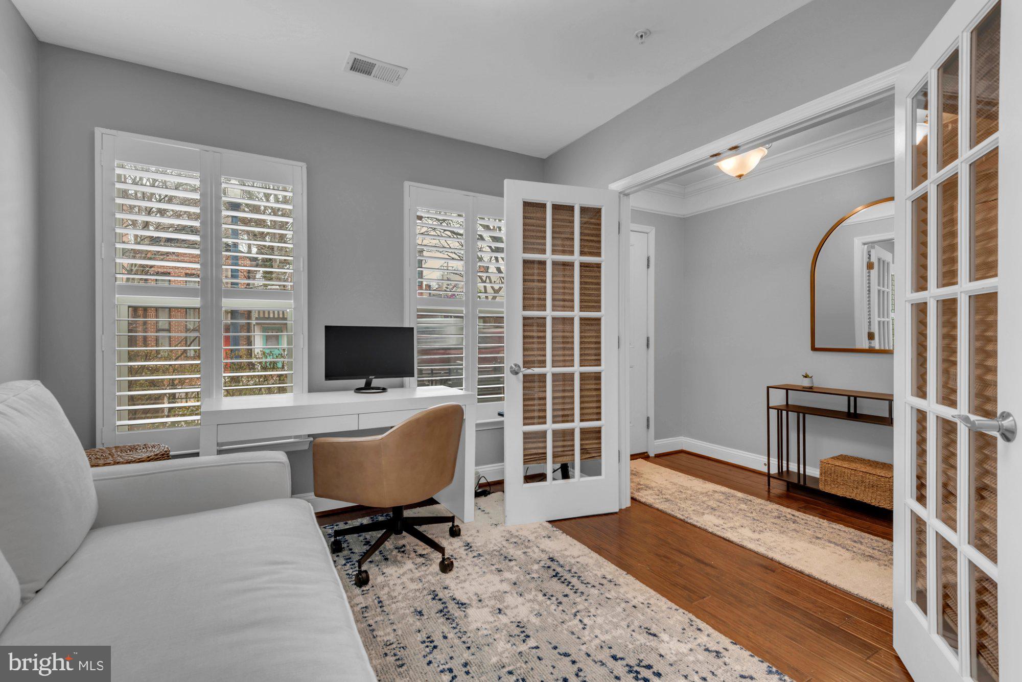 UPTOWN AT MURRAY HILL - Residential